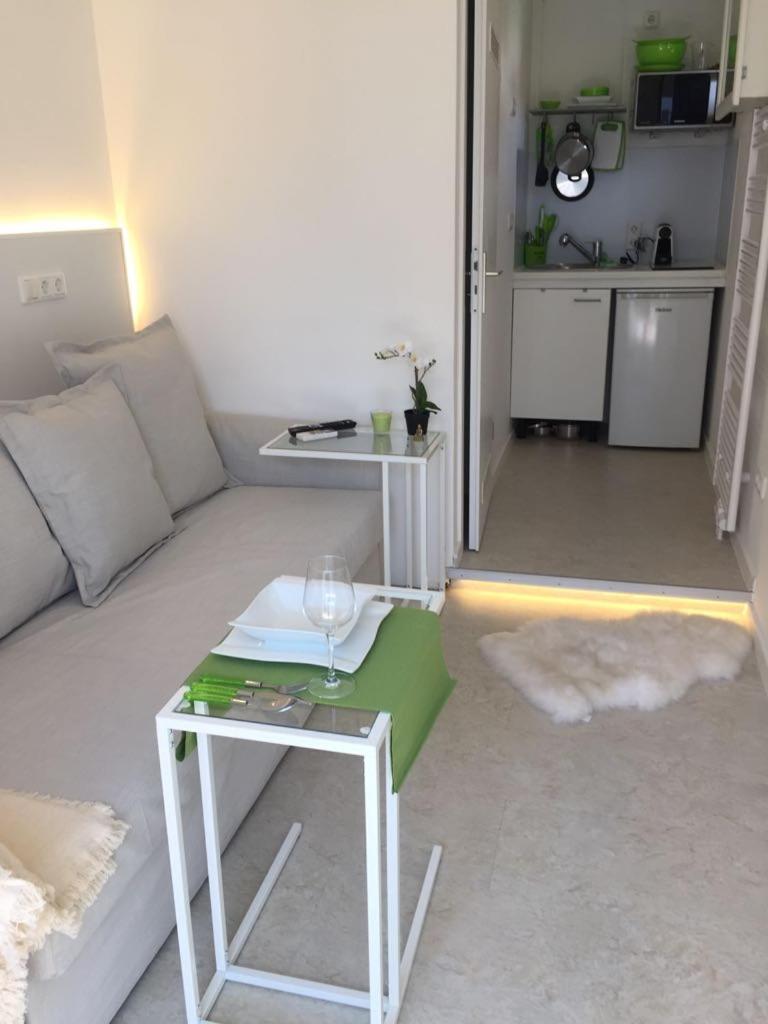 Studio with Sofa Bed - Photo 5