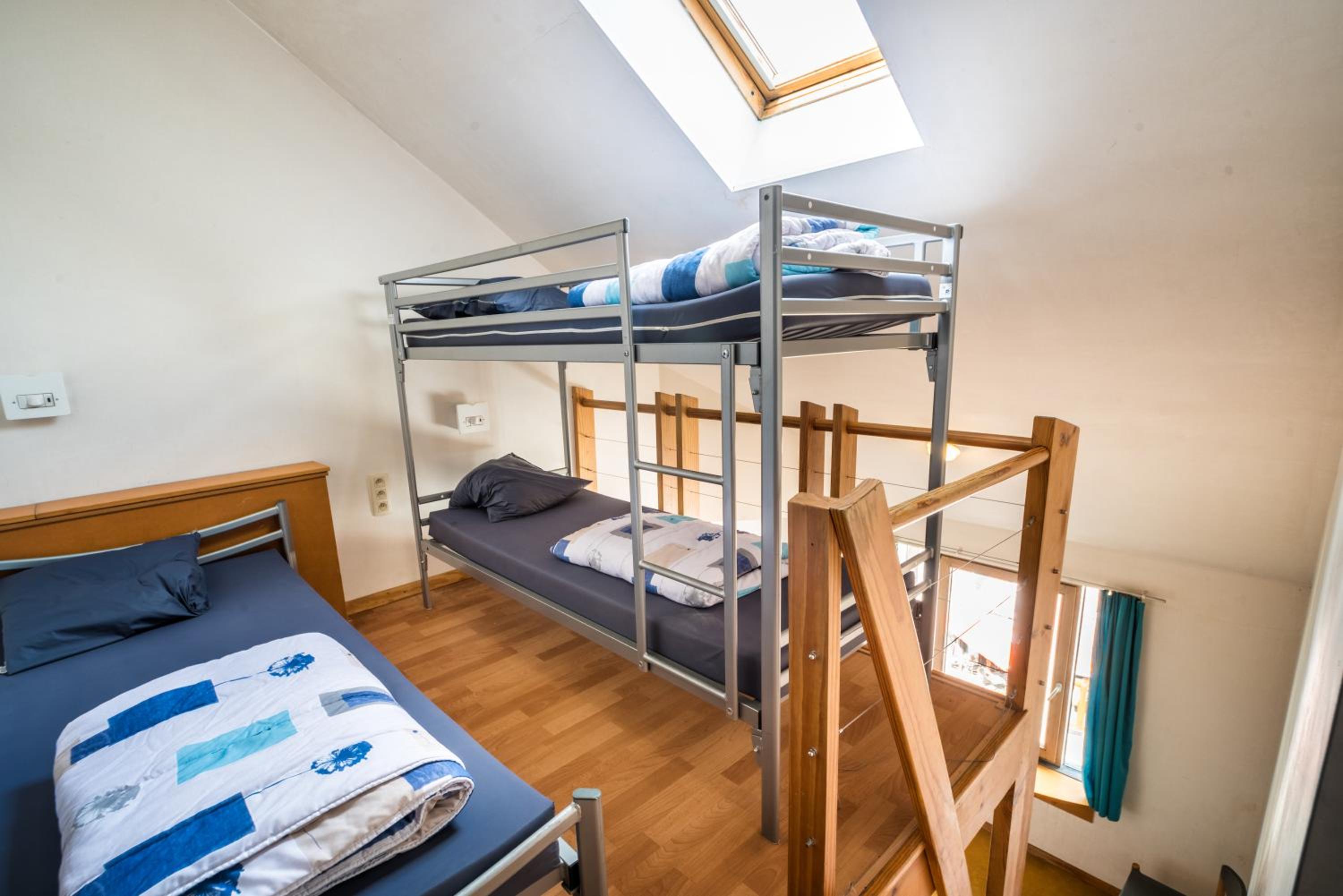 Mixed Dormitory Room photo 3
