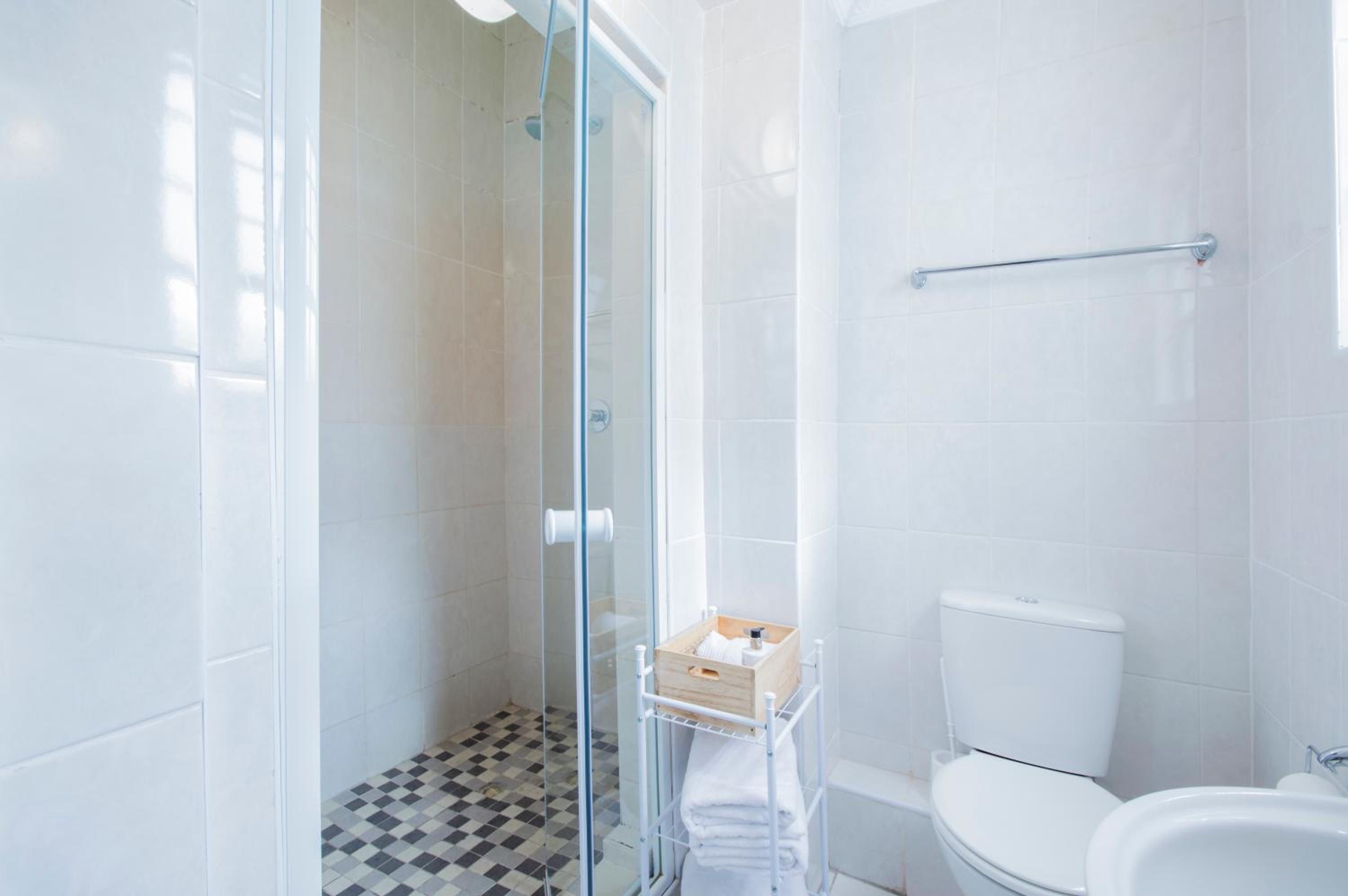 Family Room with Shower photo 1