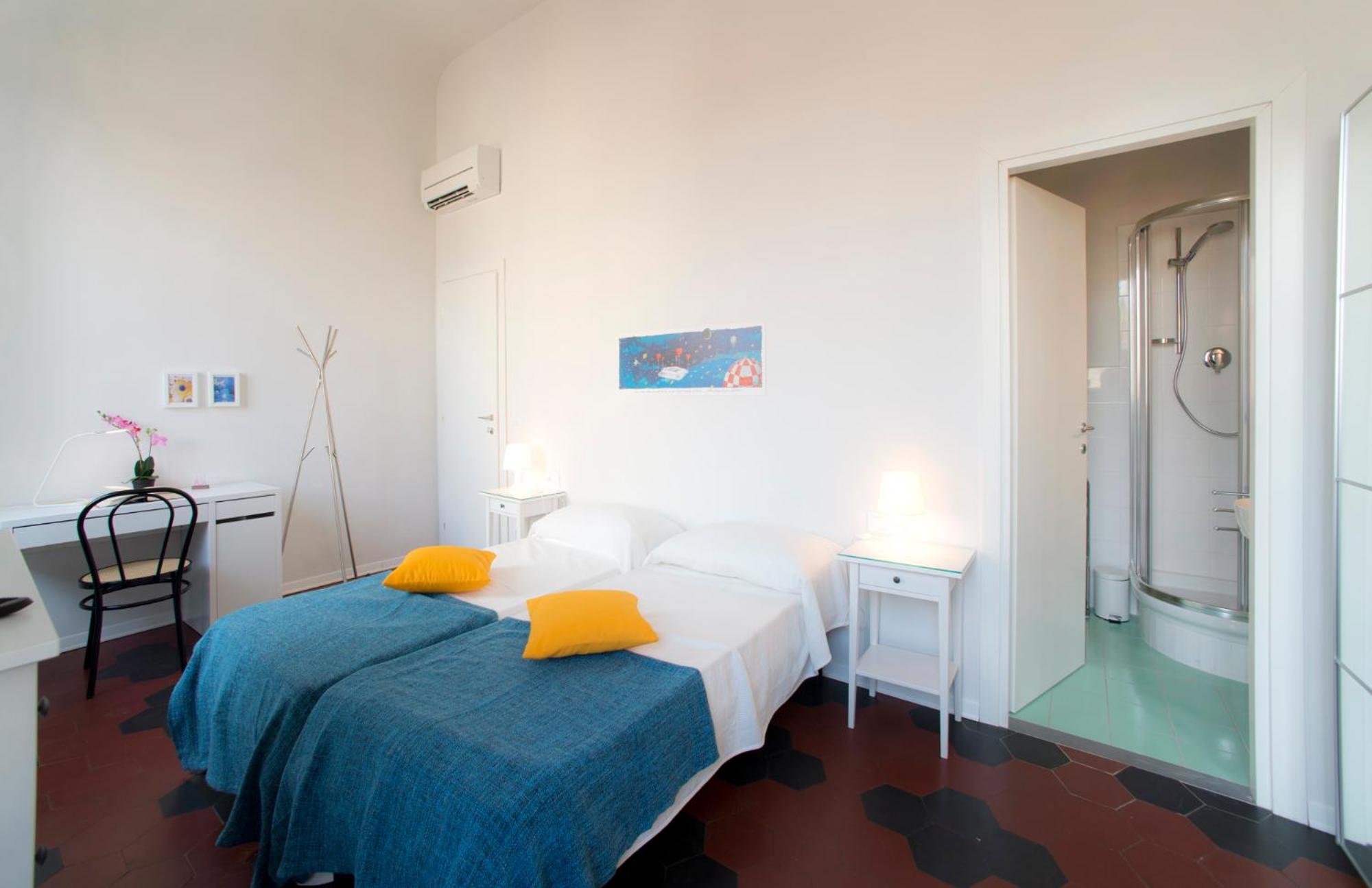 Deluxe Double or Twin Room photo 2