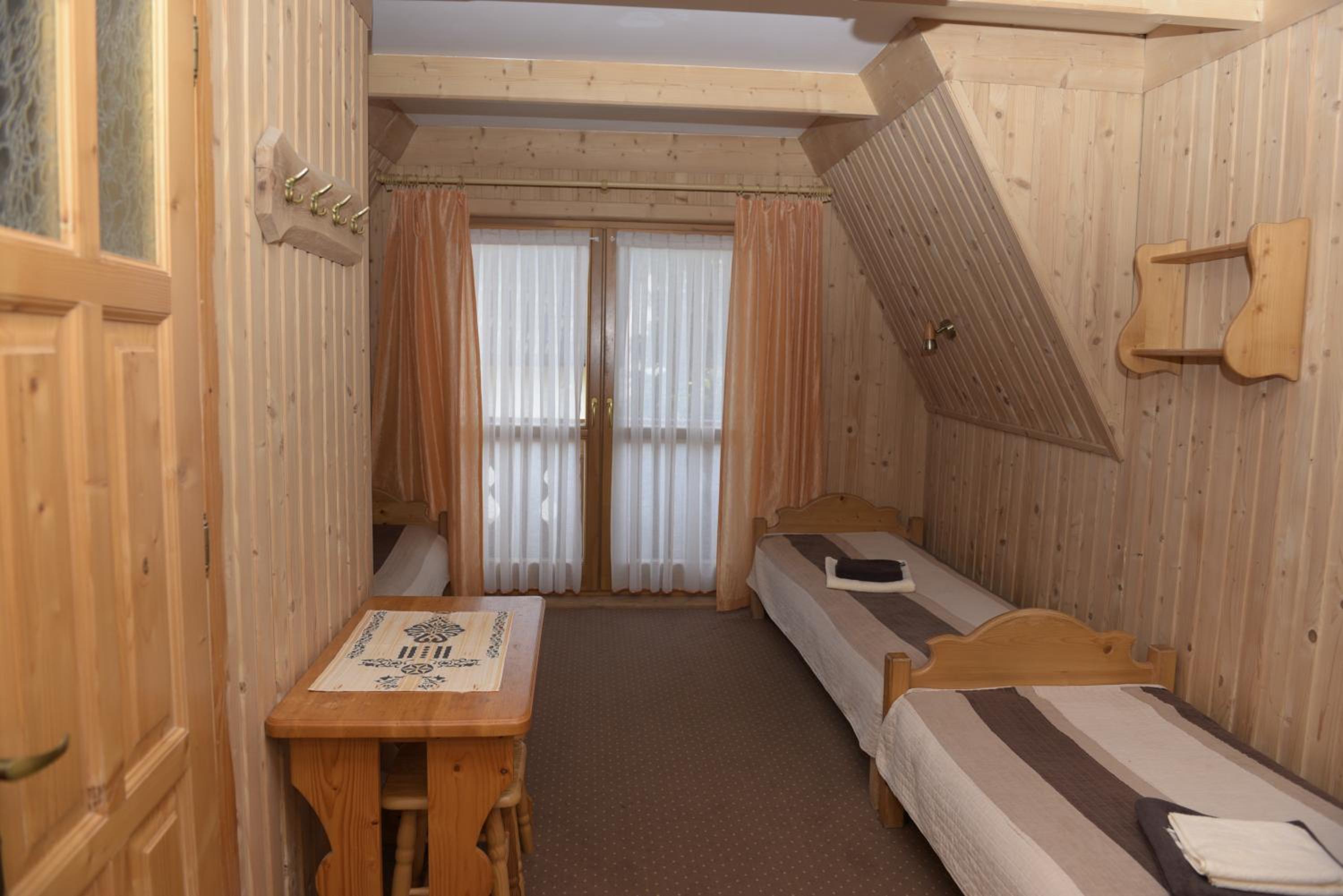 Triple Room photo 2