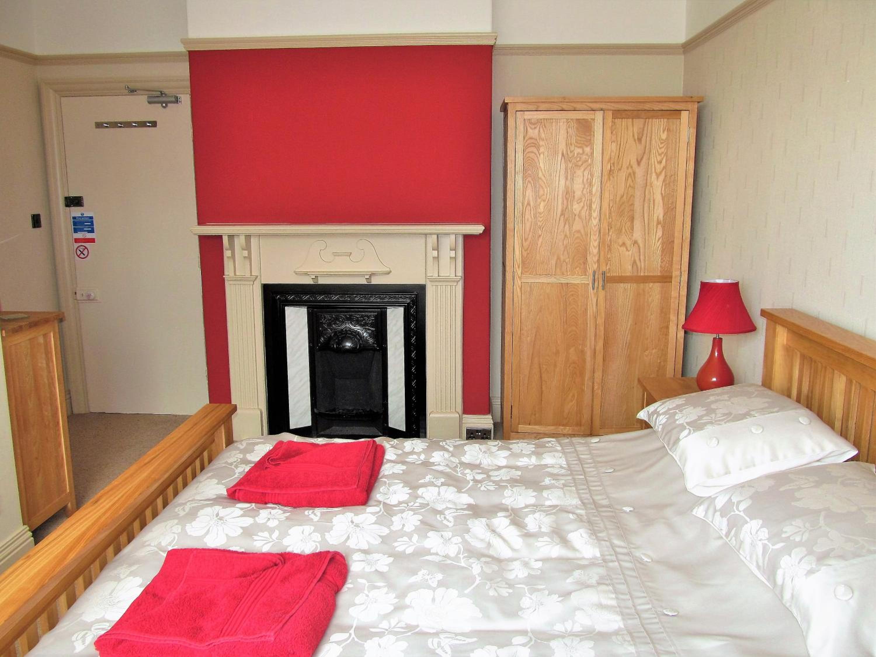 Deluxe King Room photo 2