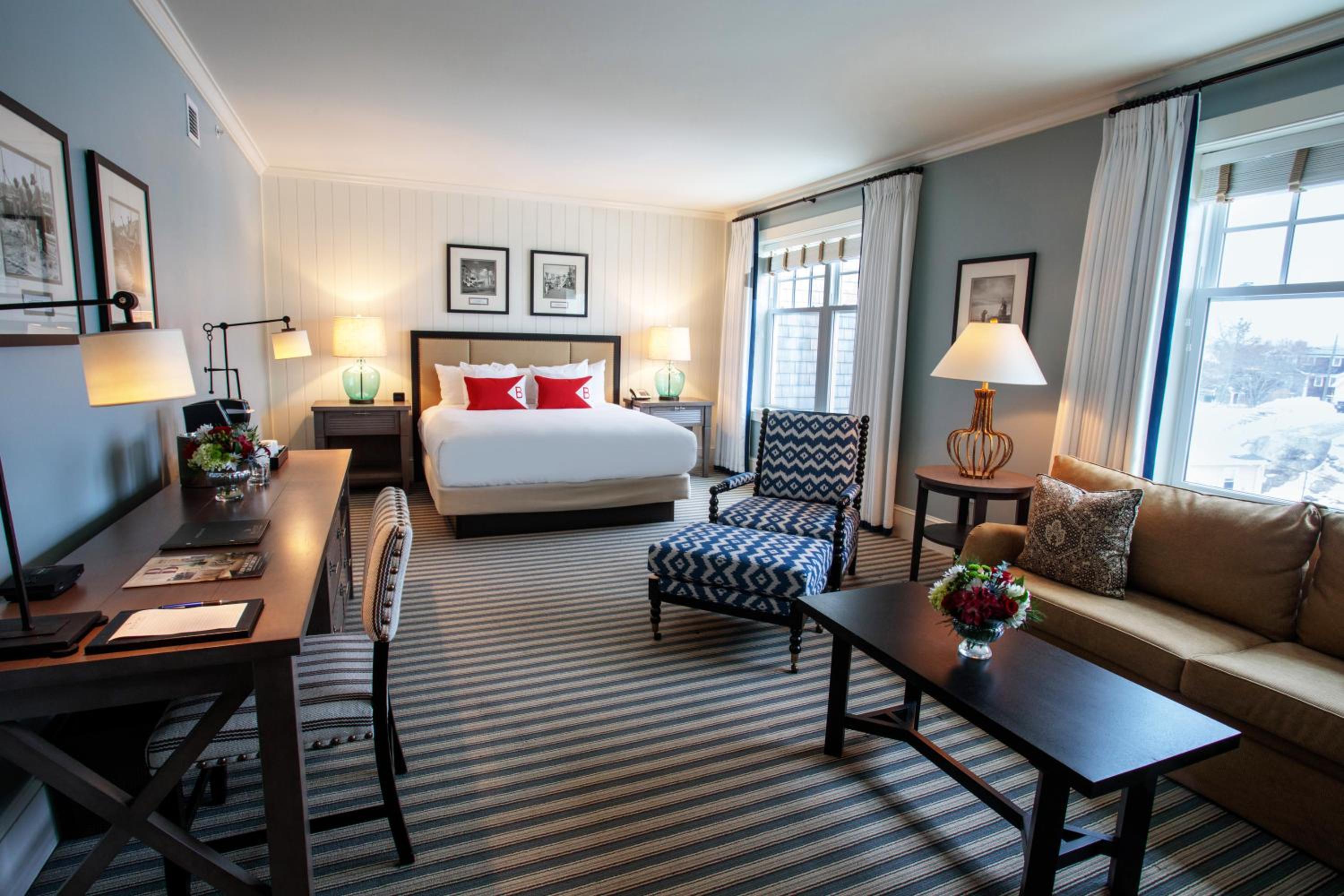 Select City View King Suite