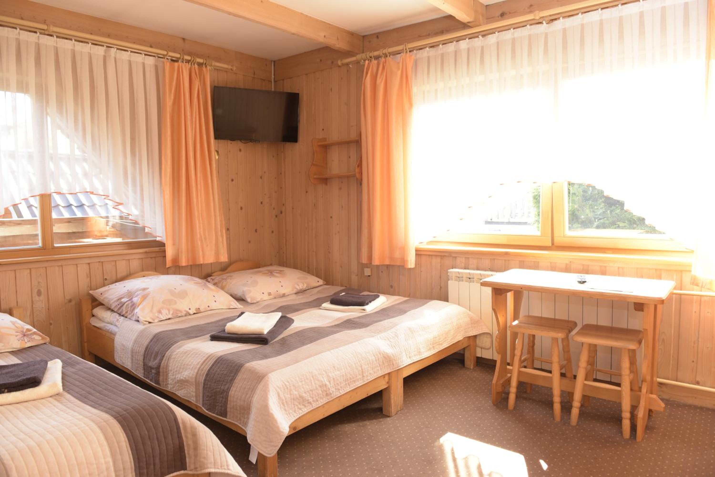 Triple Room with Bathroom photo 1