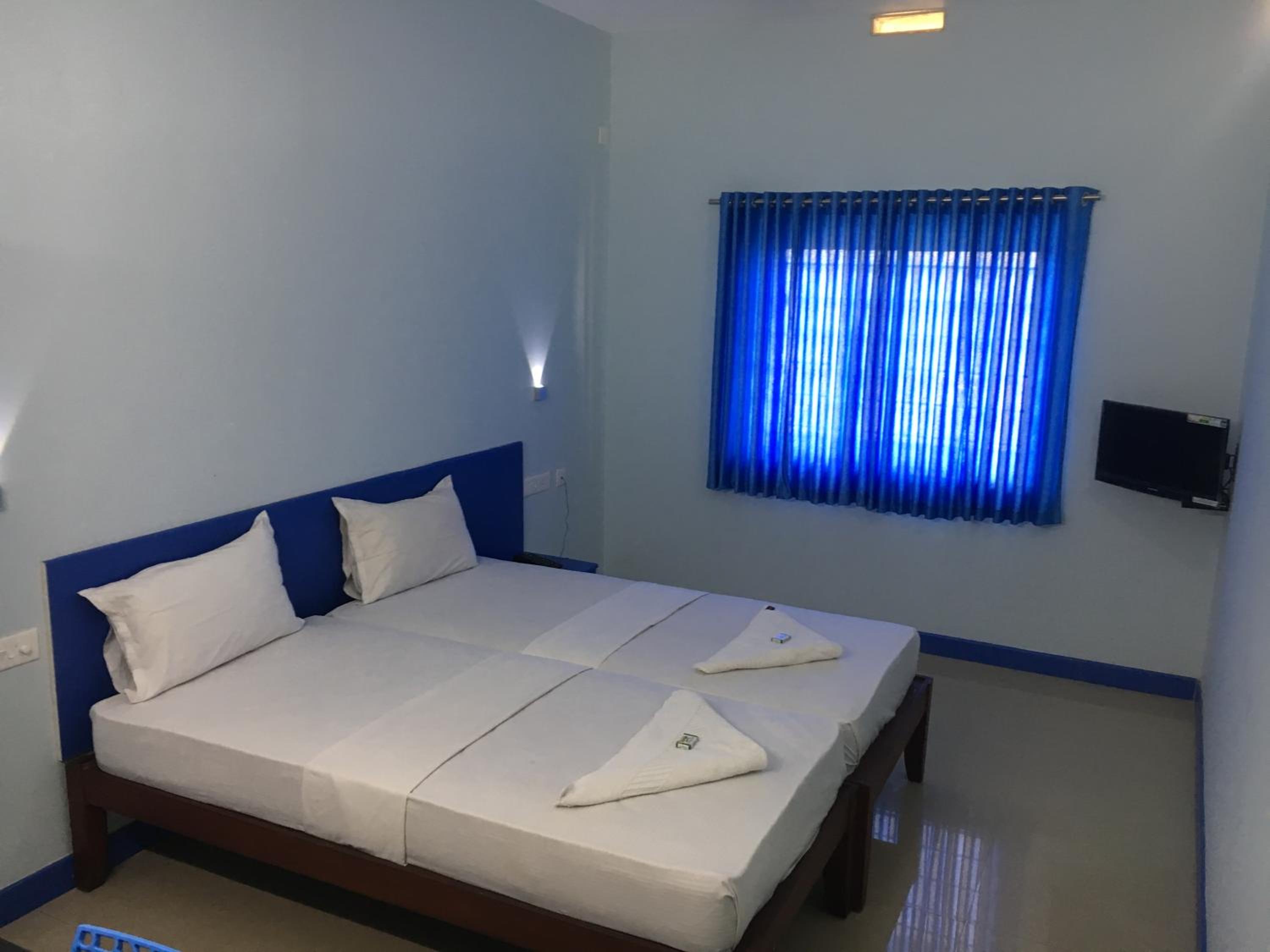 Double Room - Photo 2