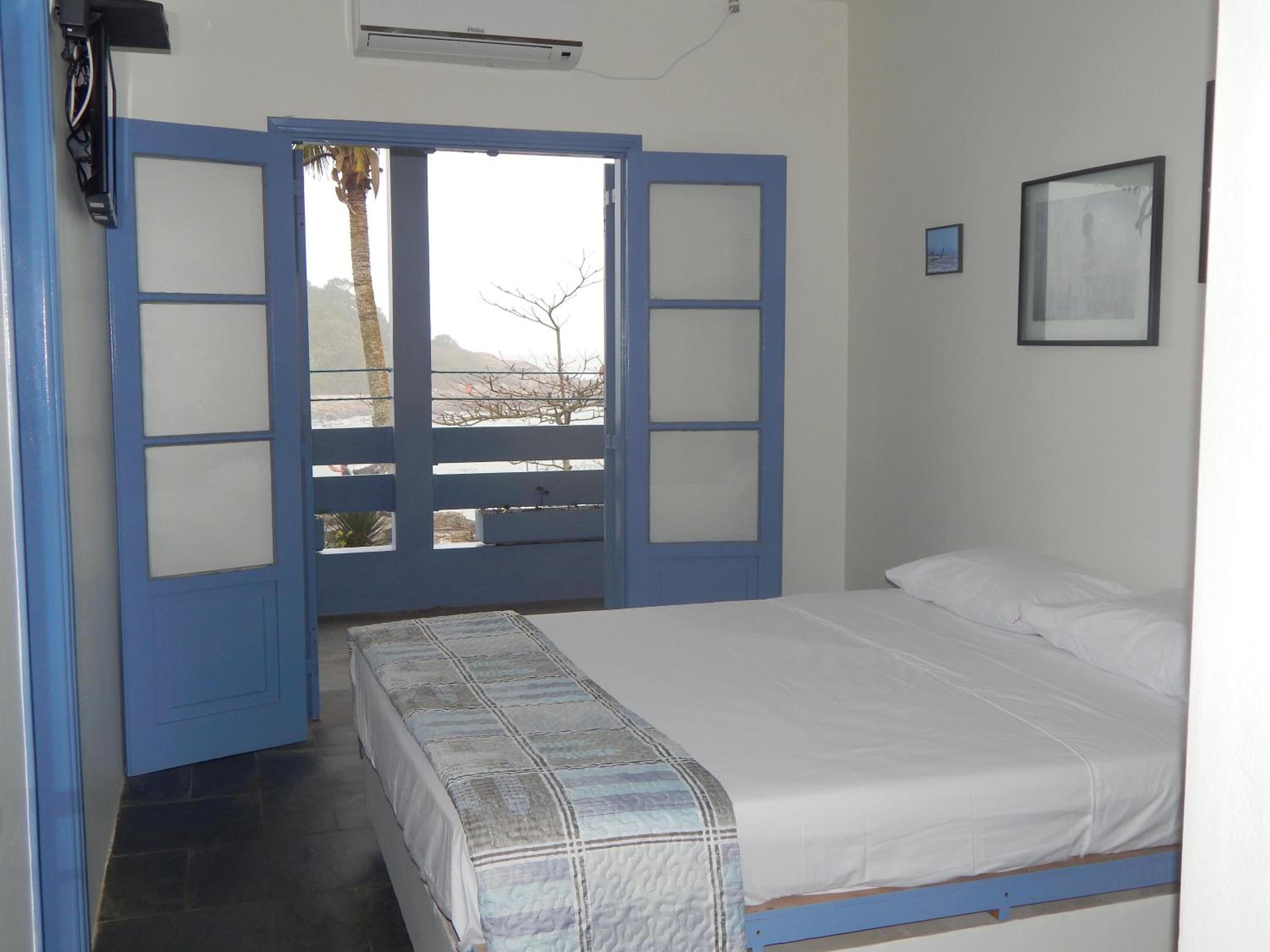 Deluxe Double Room with Balcony and Sea View