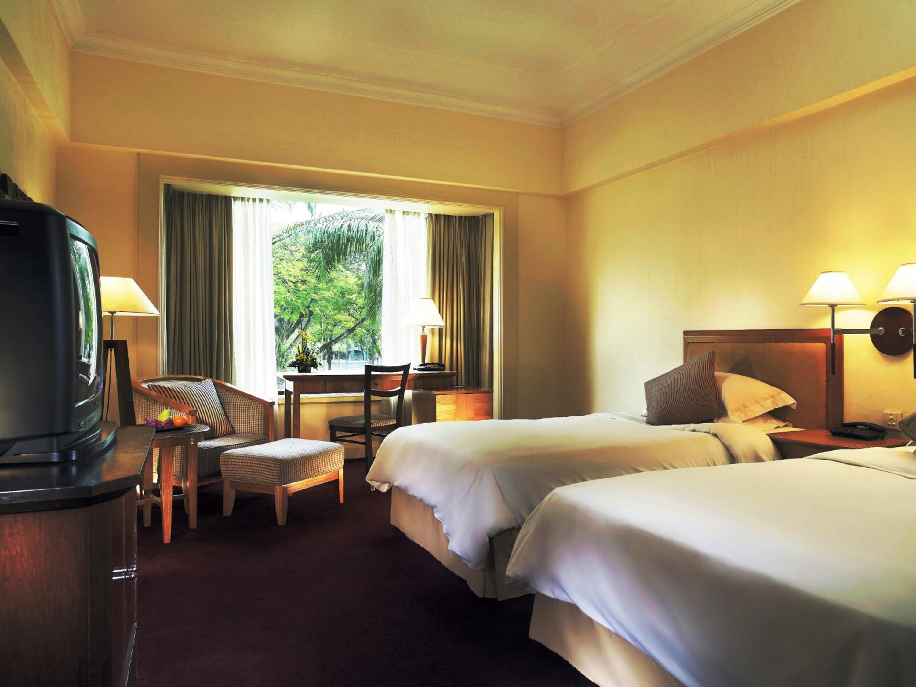 Deluxe Twin Room - Photo 2