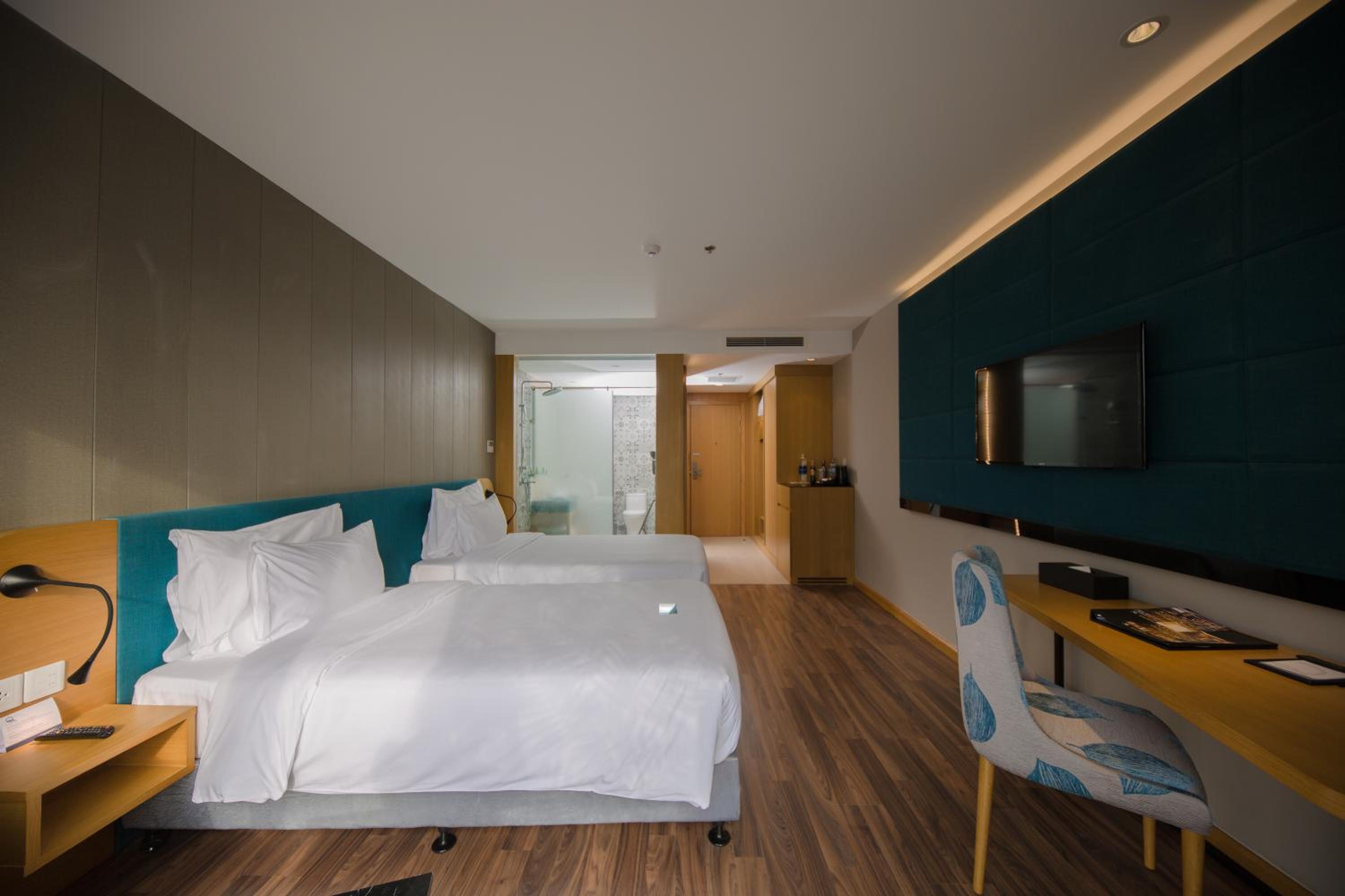 Deluxe Twin Room photo 3