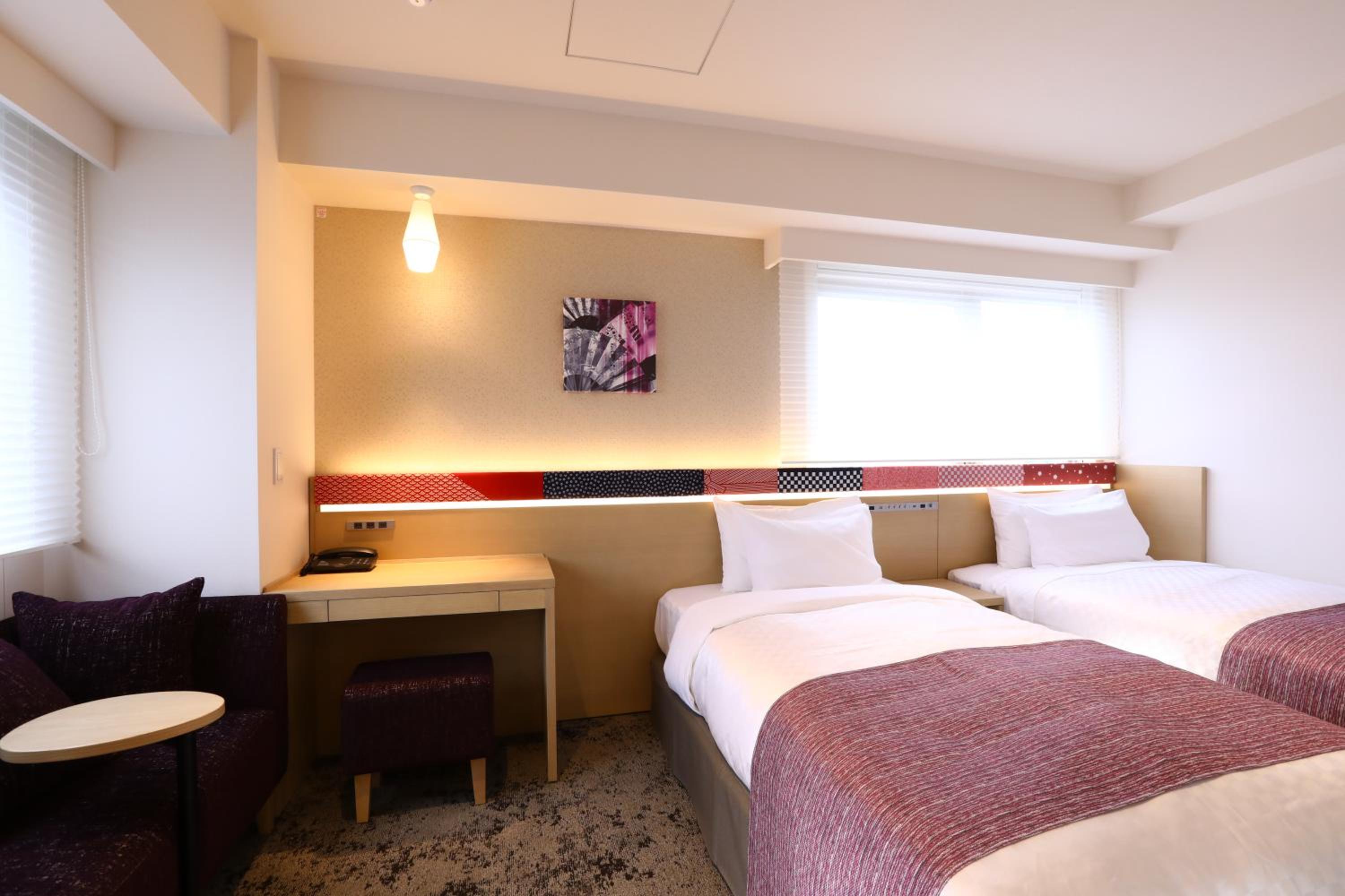 Twin Room - Female Only - Non-Smoking - Photo 1