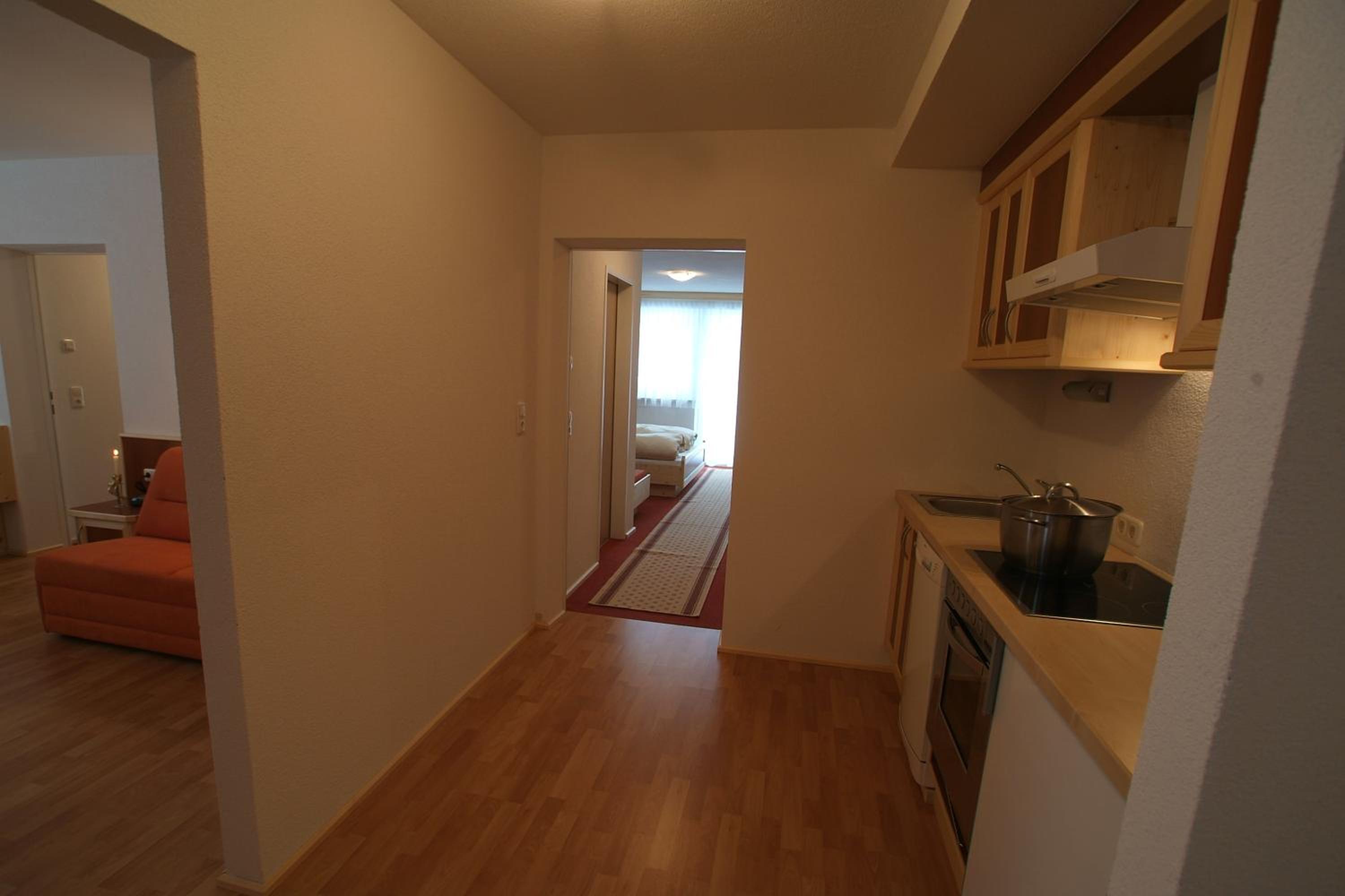 Apartment photo 2