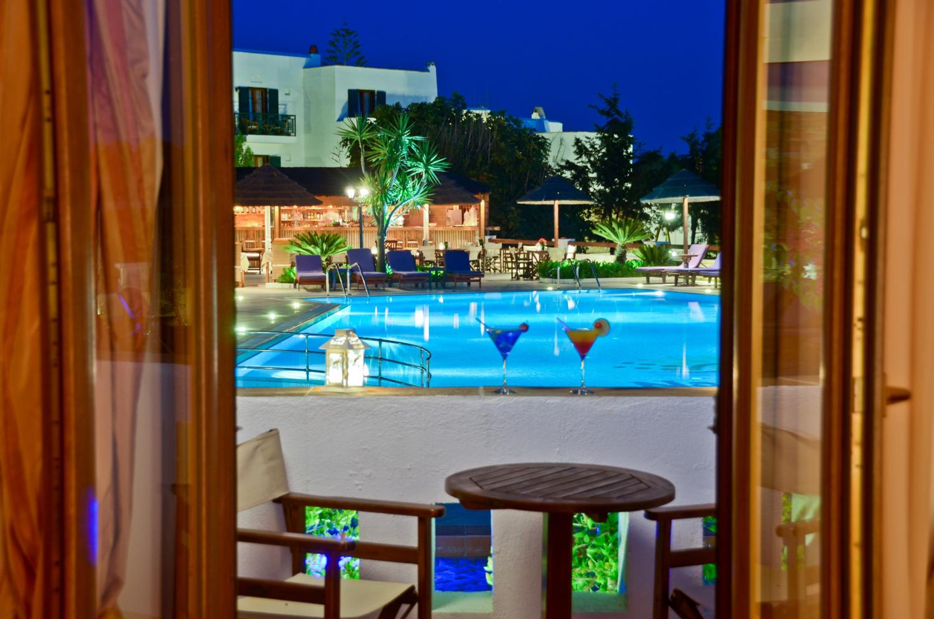 Double or Twin Room with View - Photo 2