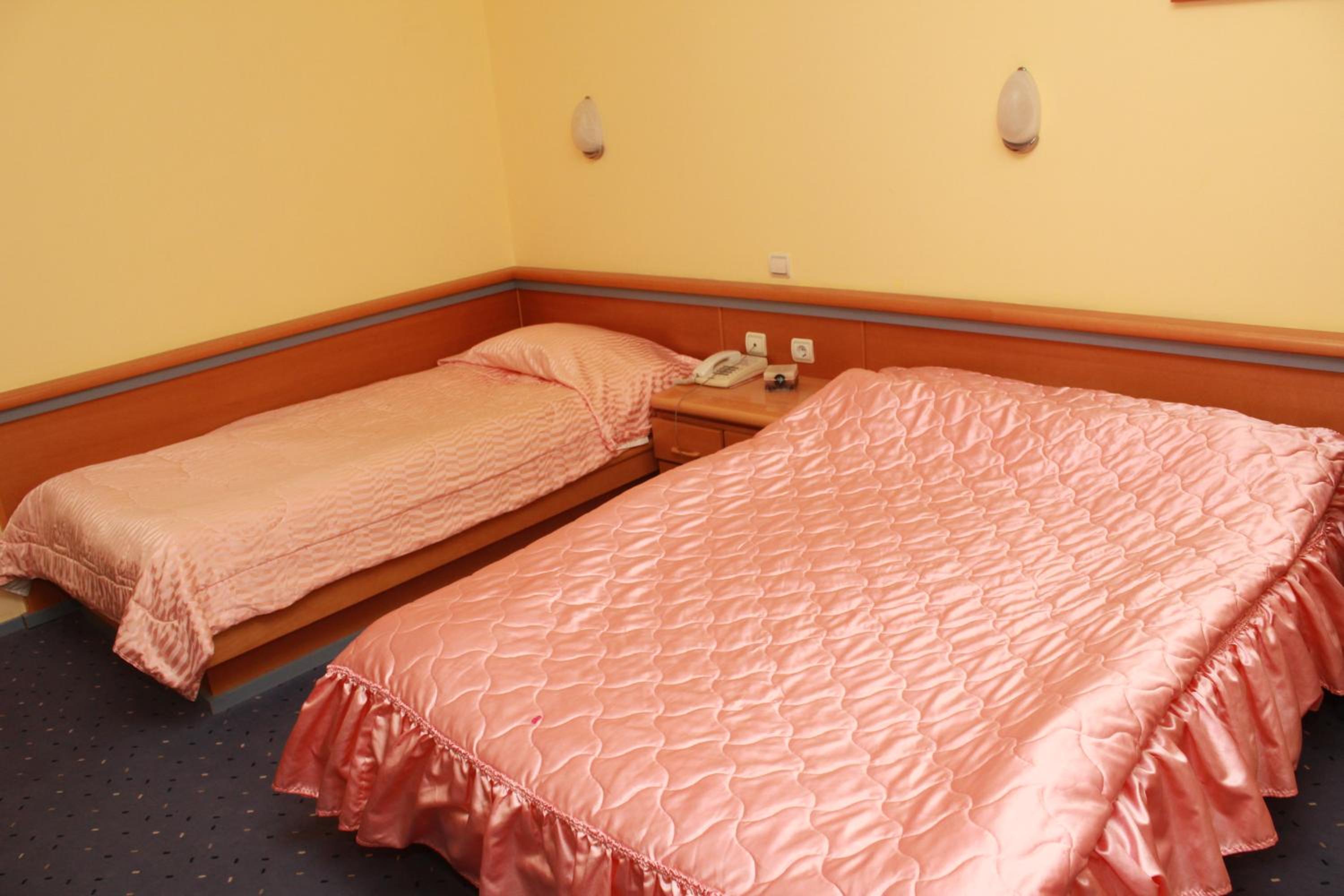 Single Room photo 2