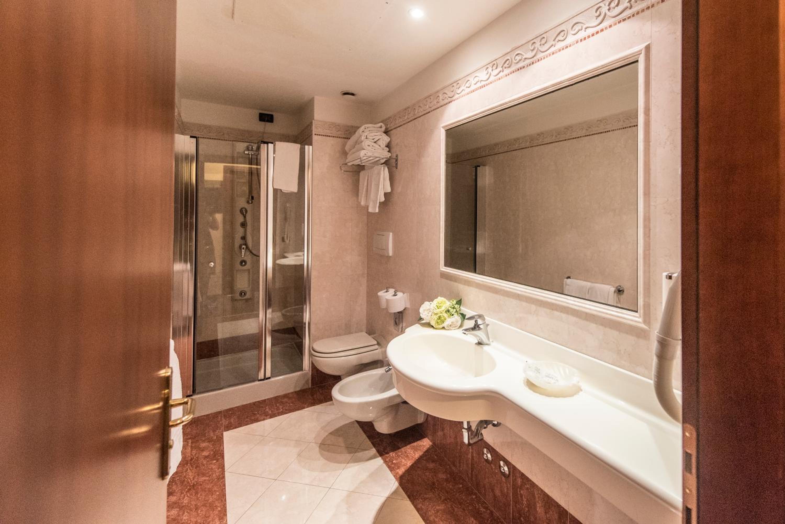 Junior Suite - Photo 6