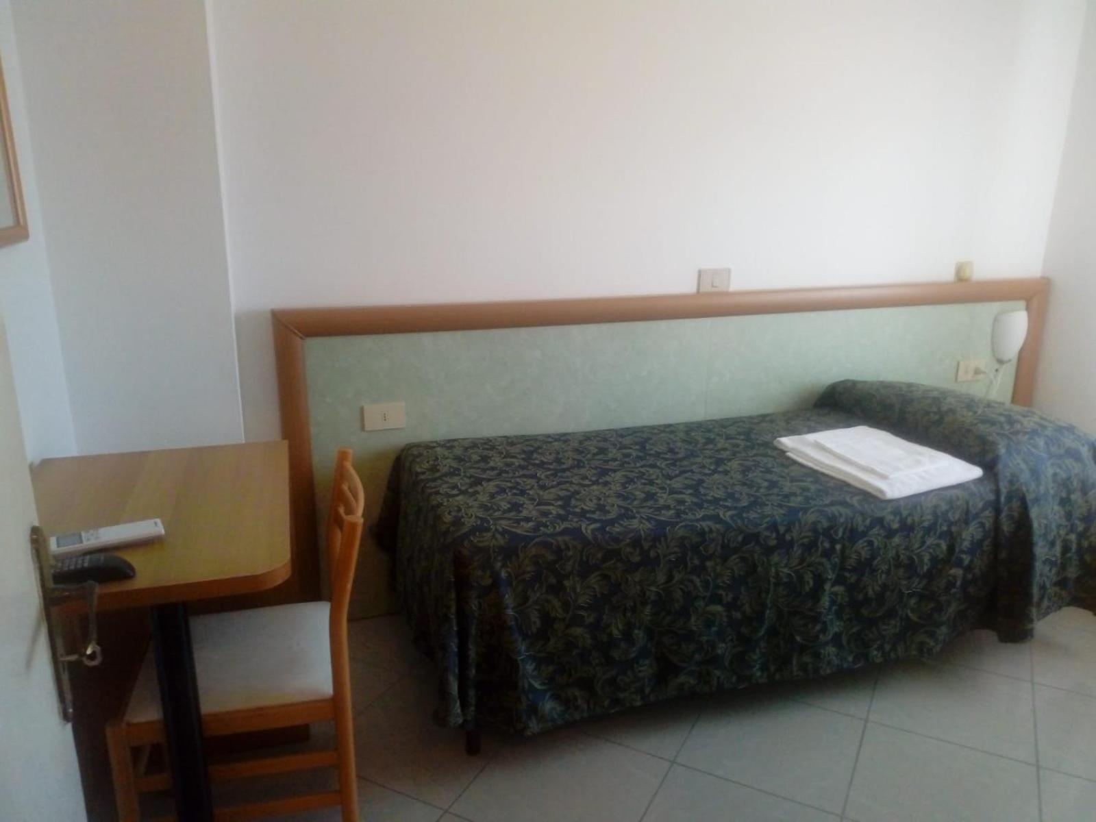 Single Room photo 1