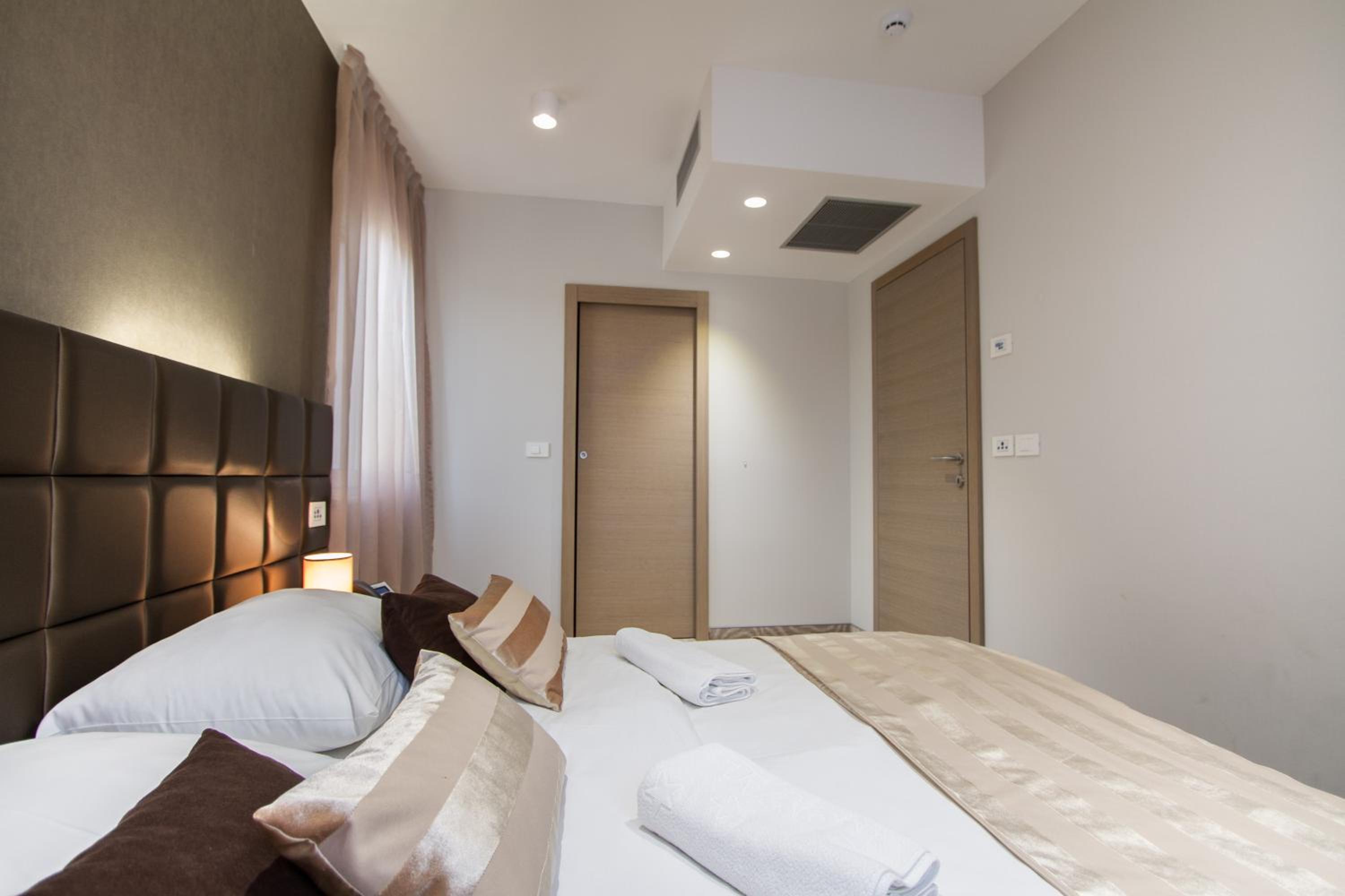 Suite with Balcony photo 3