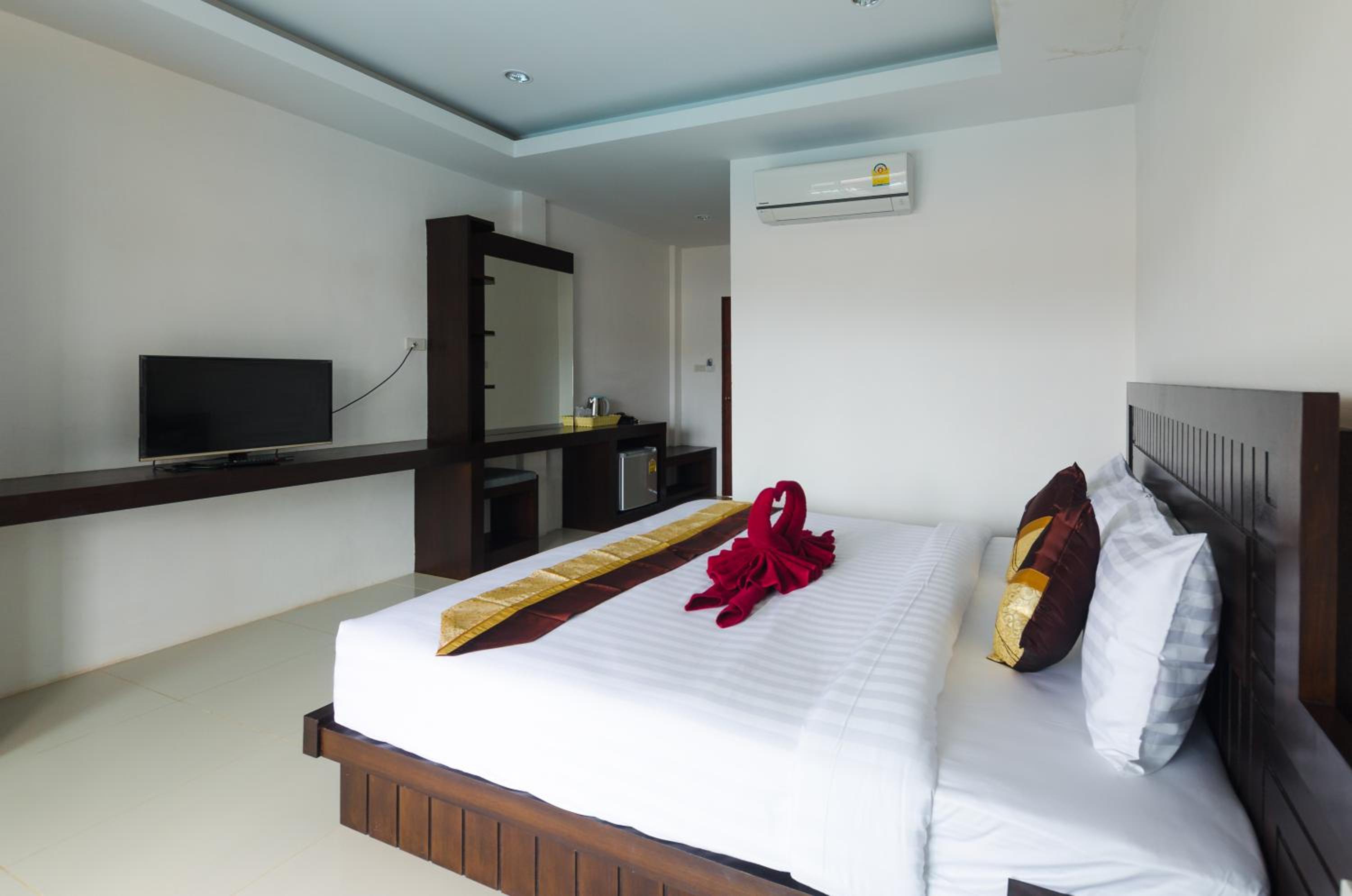 Double Room with Pool View photo 3