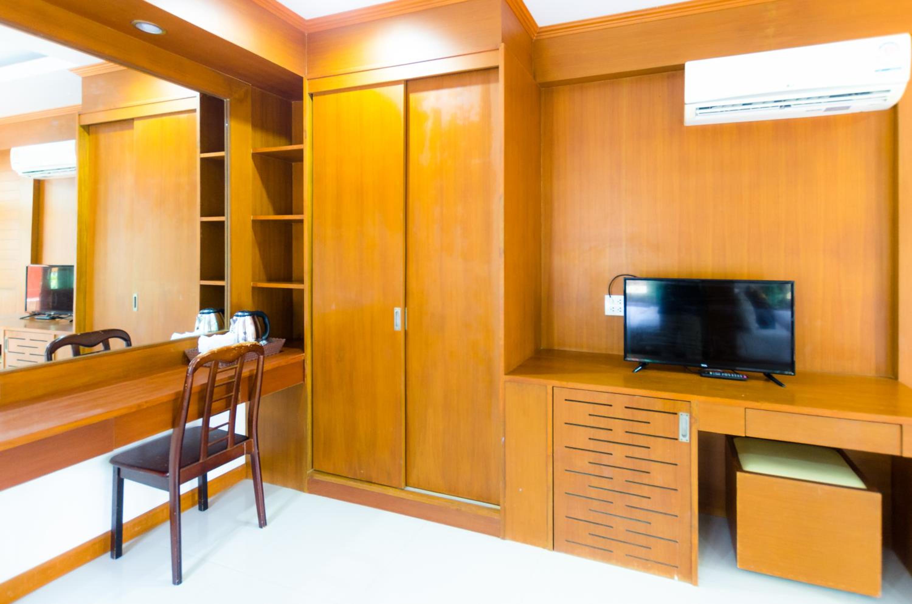 Superior Triple Room photo 3