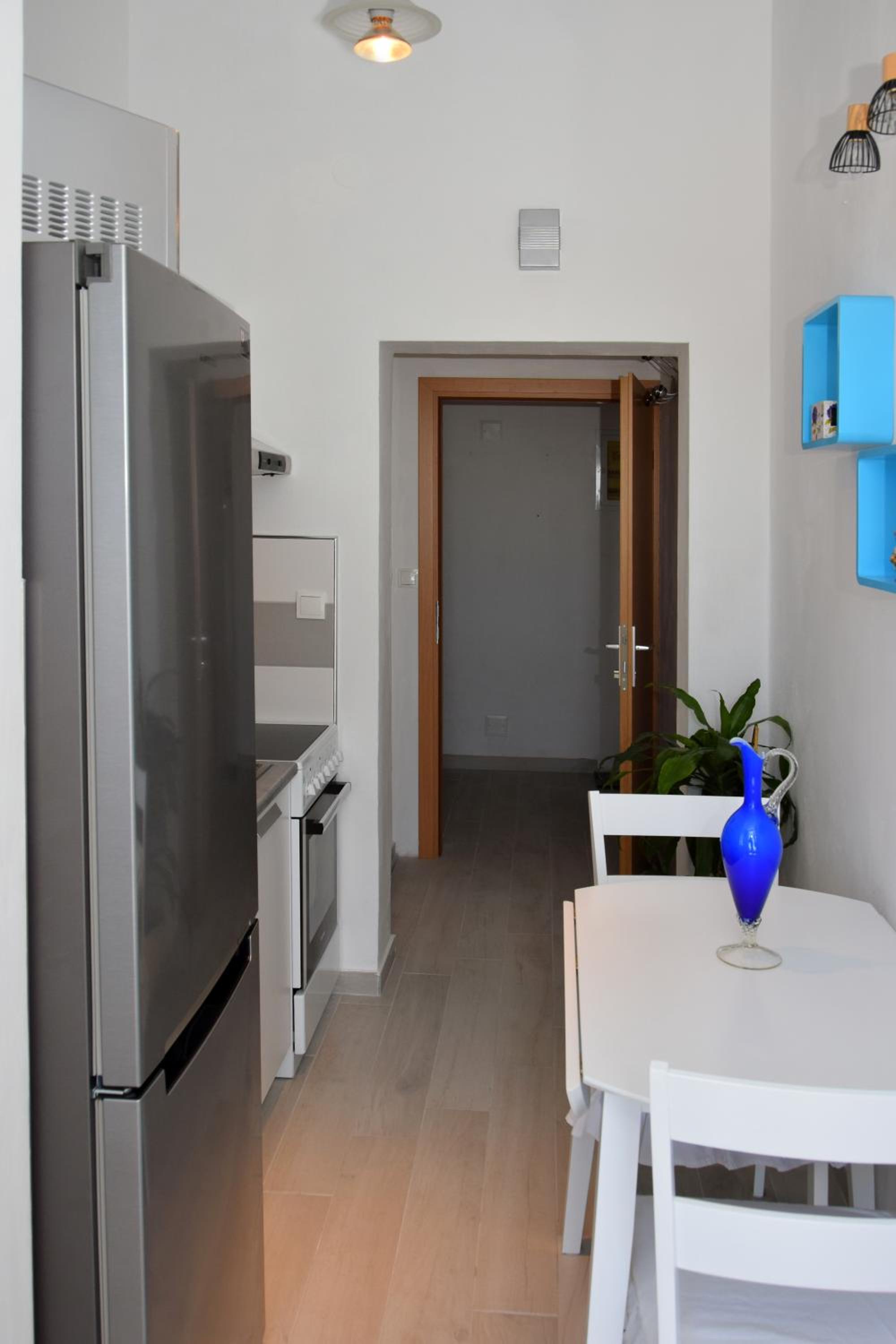 Studio Apartment photo 3