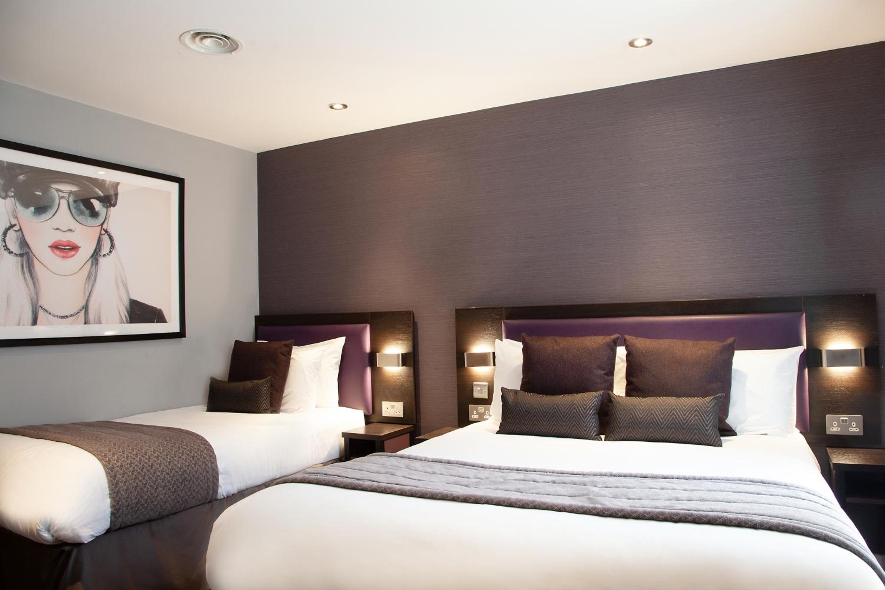 One-Bedroom Luxe (Sleeps 5)
