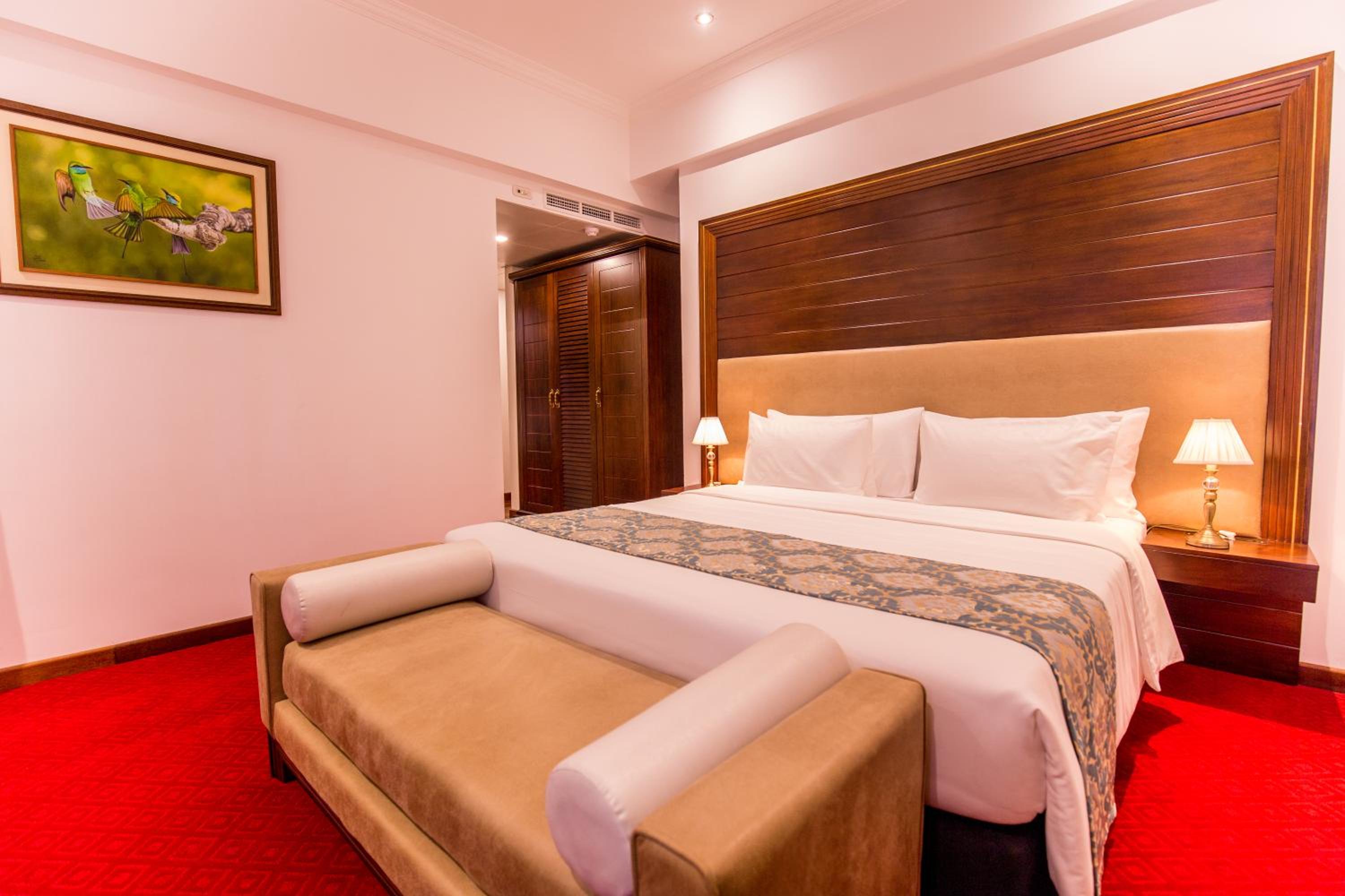Deluxe Double Room with Early check-in and Late Check-out (on Availability) photo 2