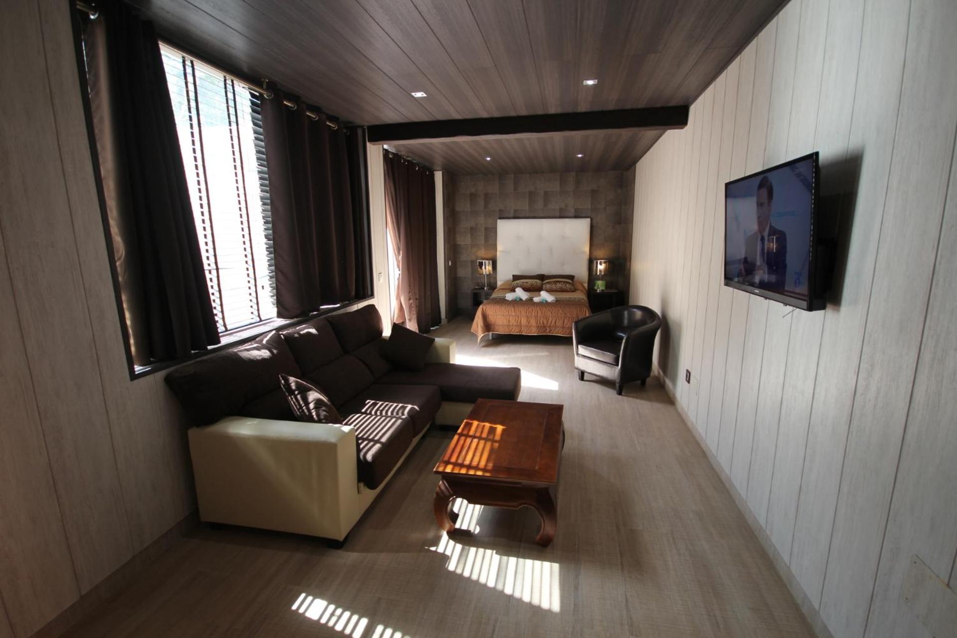 Deluxe Queen Room photo 2