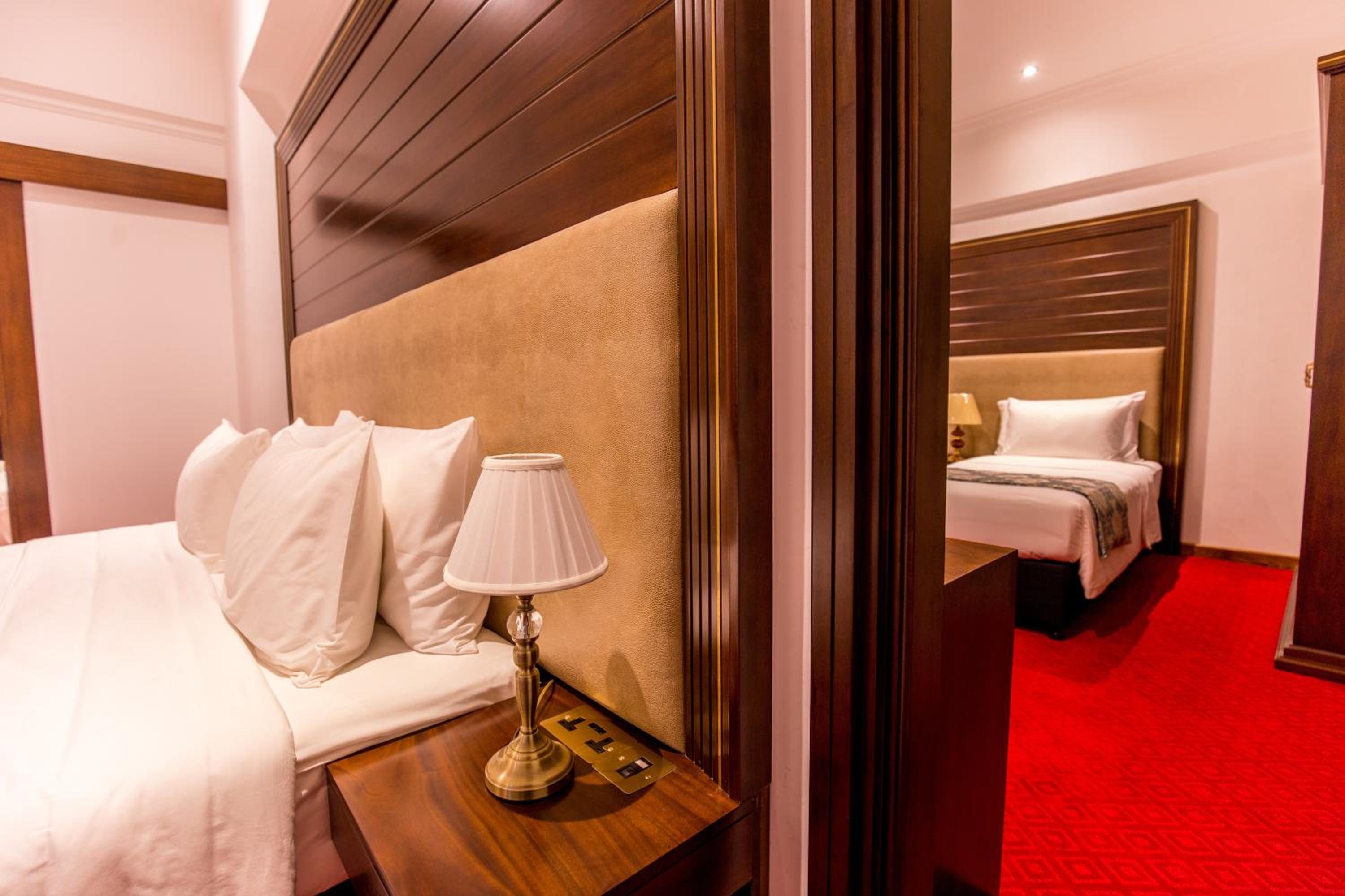 Deluxe Family Room with Early check-in and Late Check-out (on Availability) photo 3
