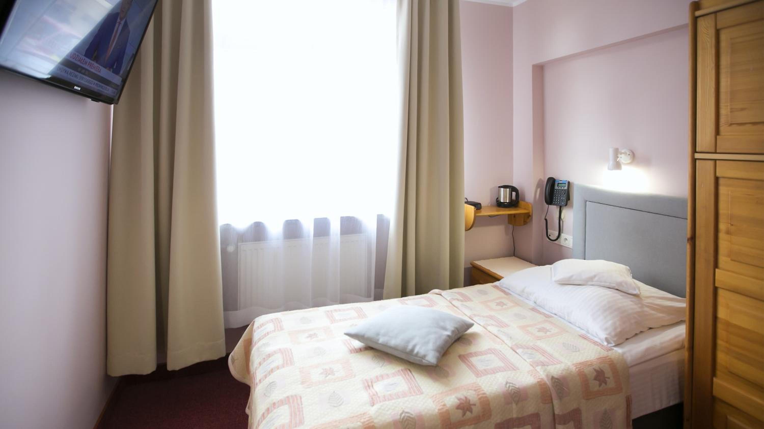Single Room photo 1