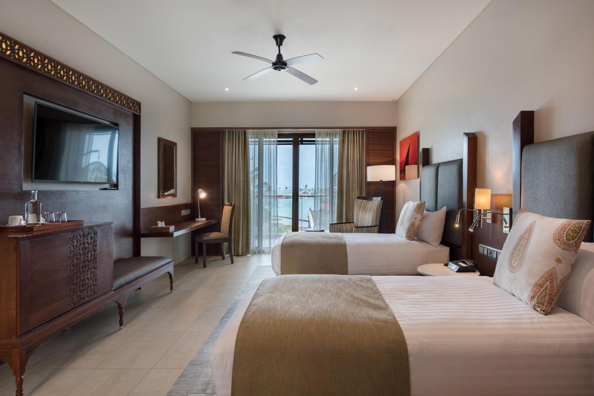 Executive Twin Room with Sea View