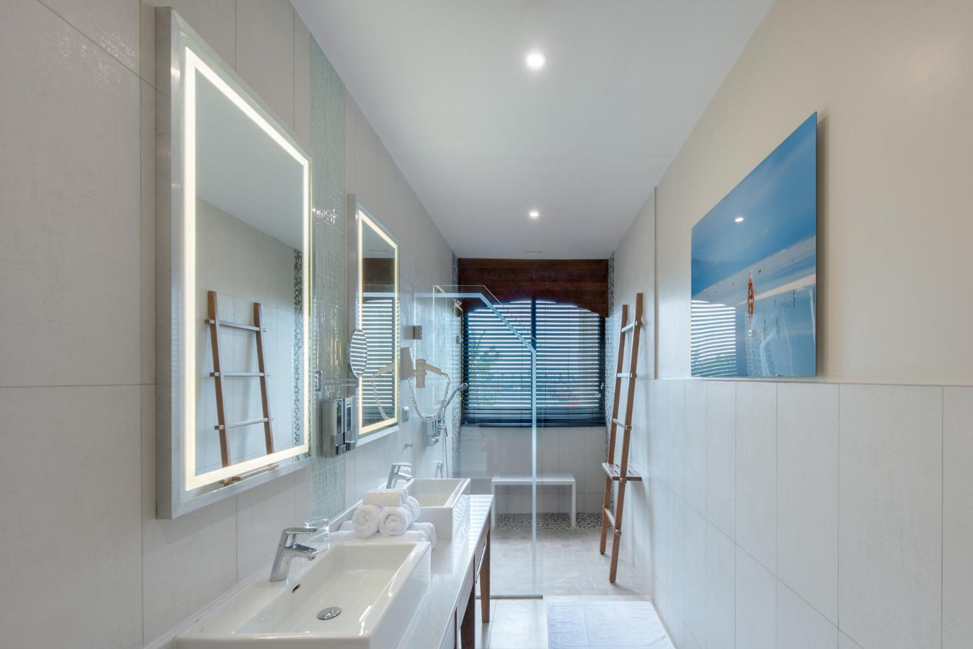 Executive Twin Room with Sea View
