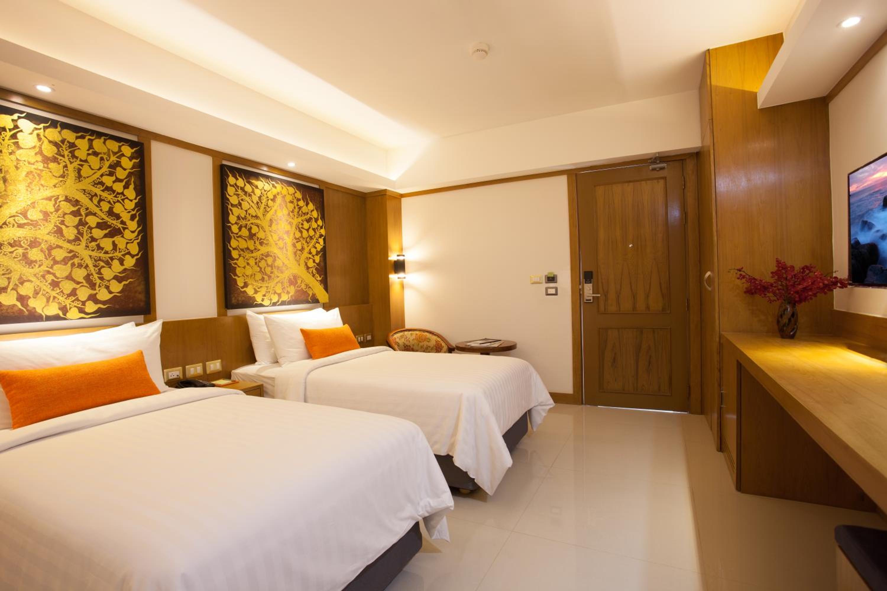 Superior Double or Twin Room photo 3