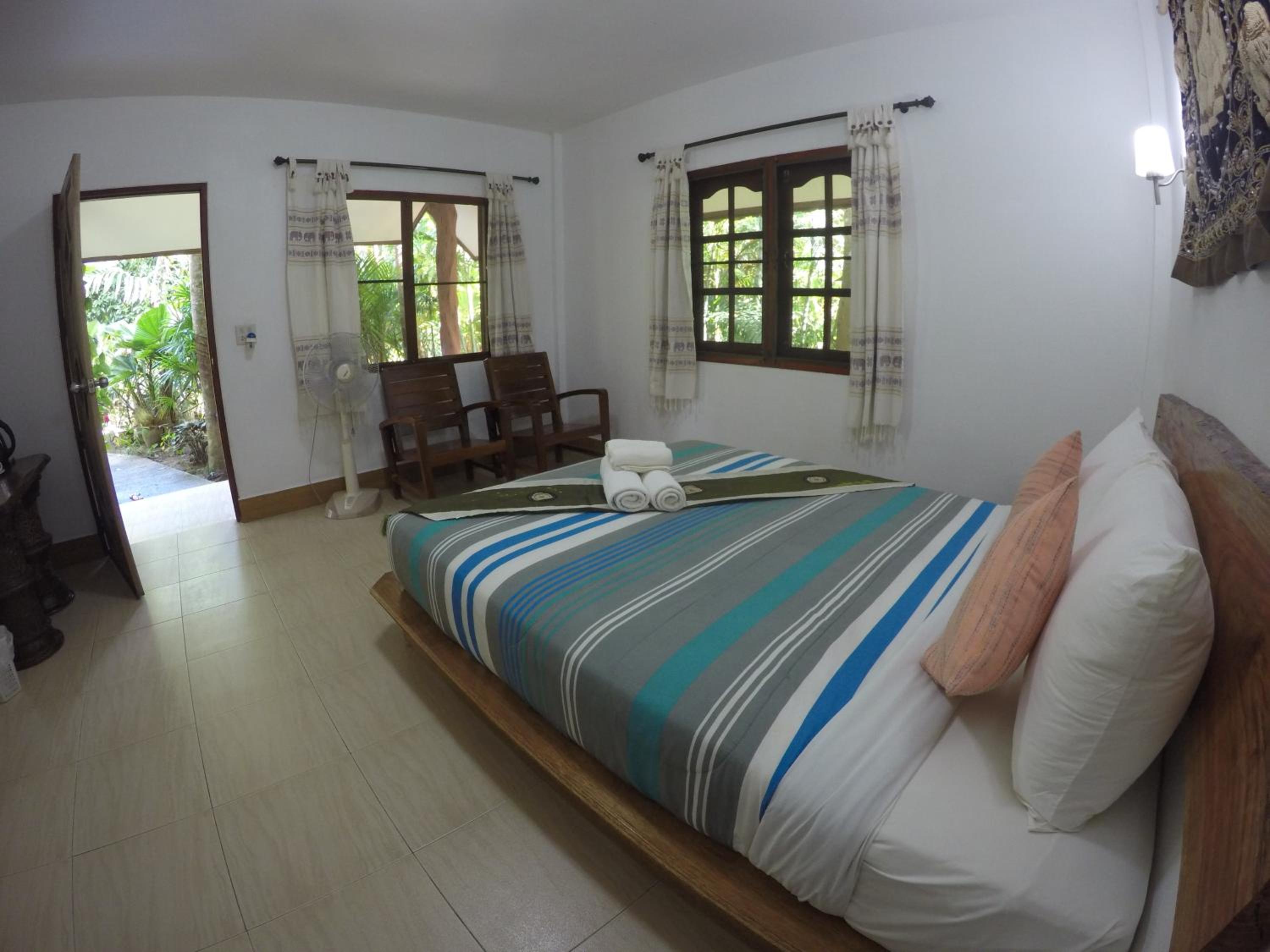 Double Room with Balcony (3 Adults) photo 2