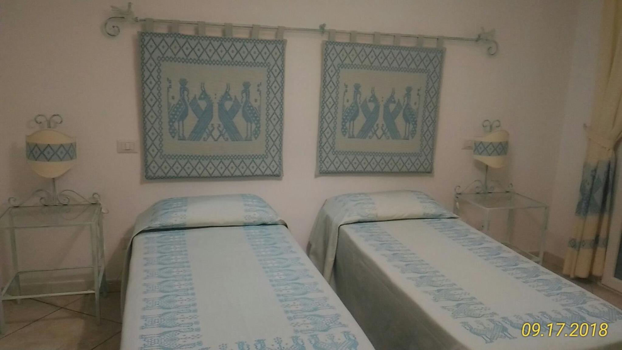 Twin Room - Photo 1