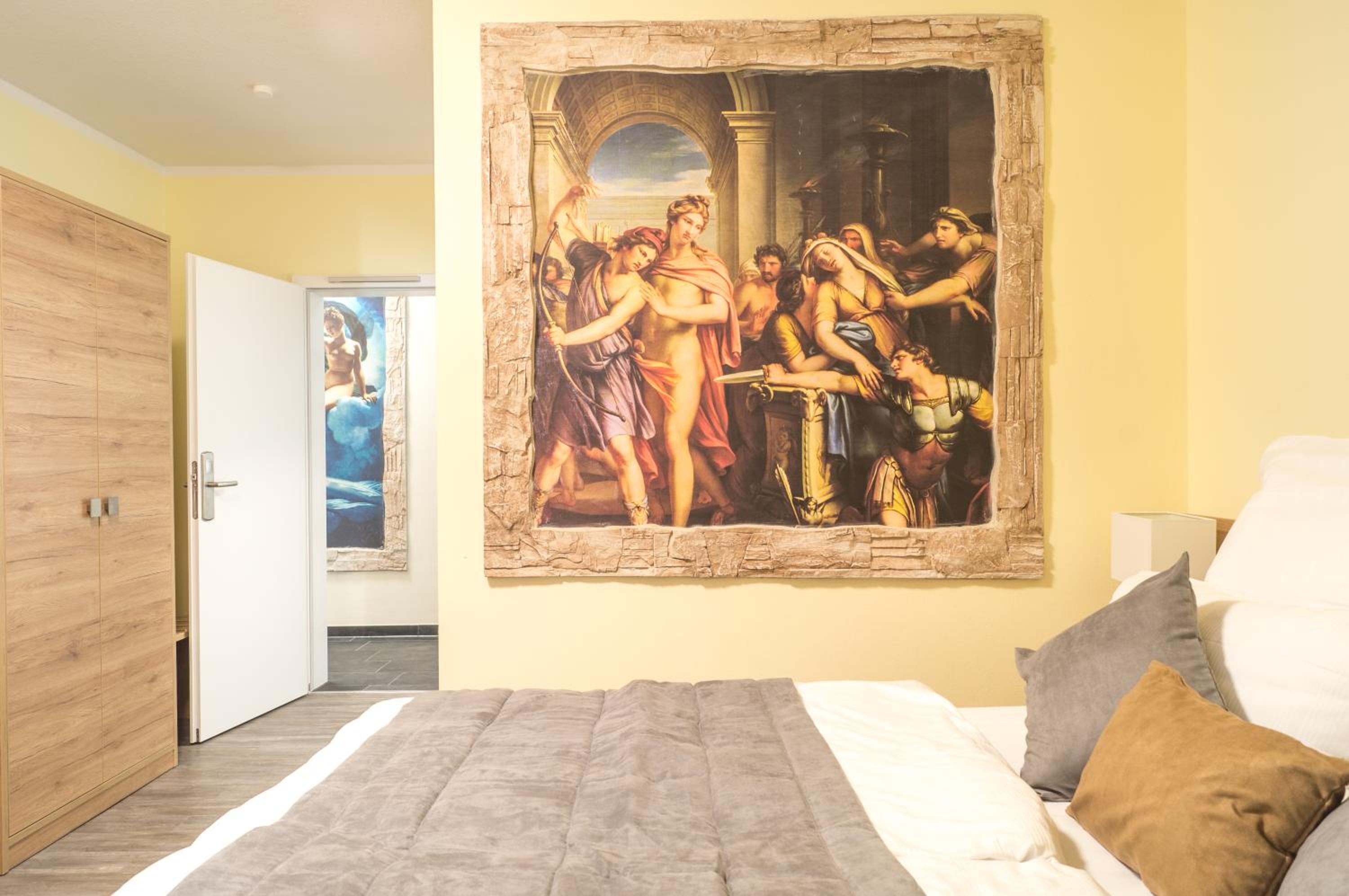 Deluxe Double Room - Photo 12
