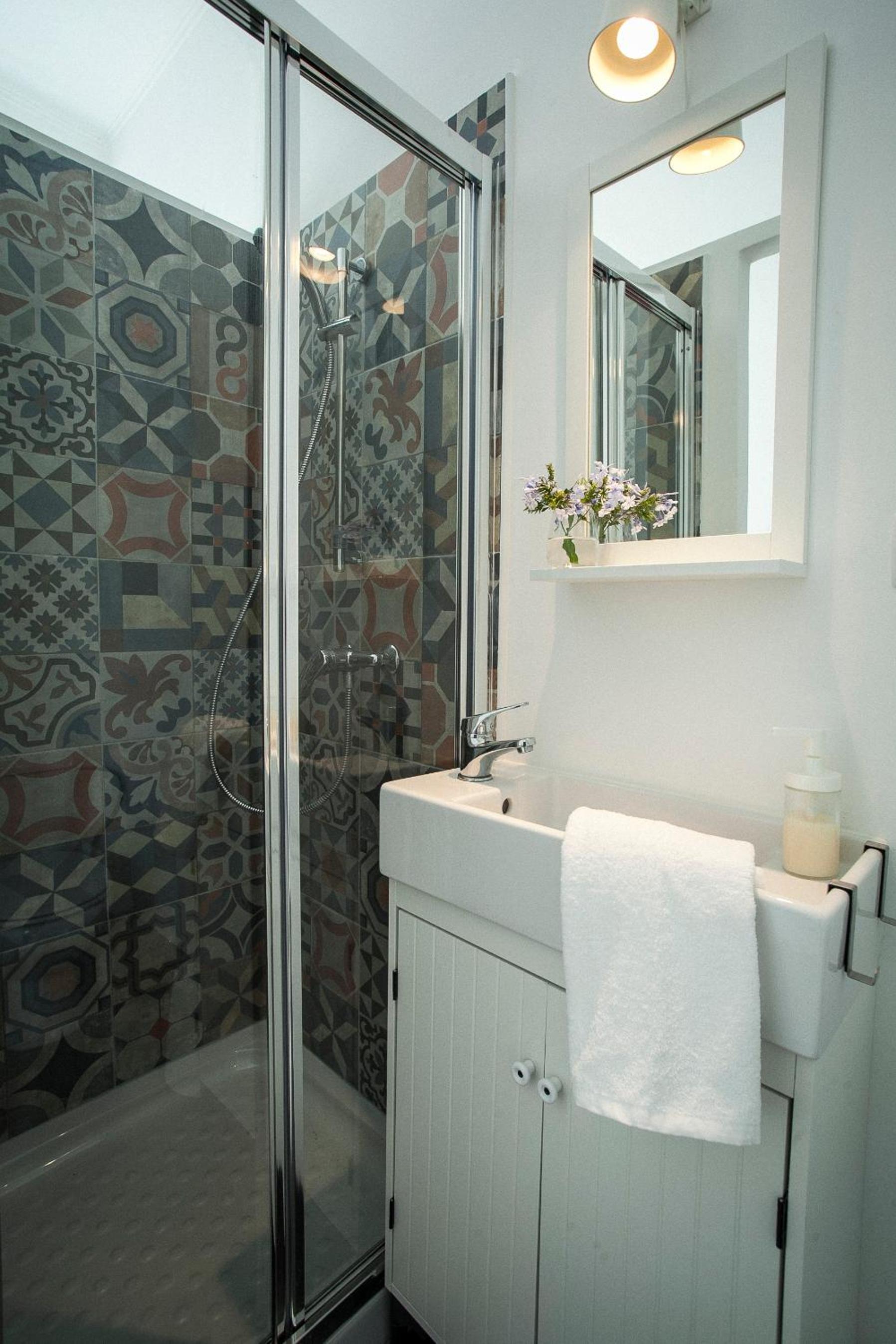 Suite - Photo 3