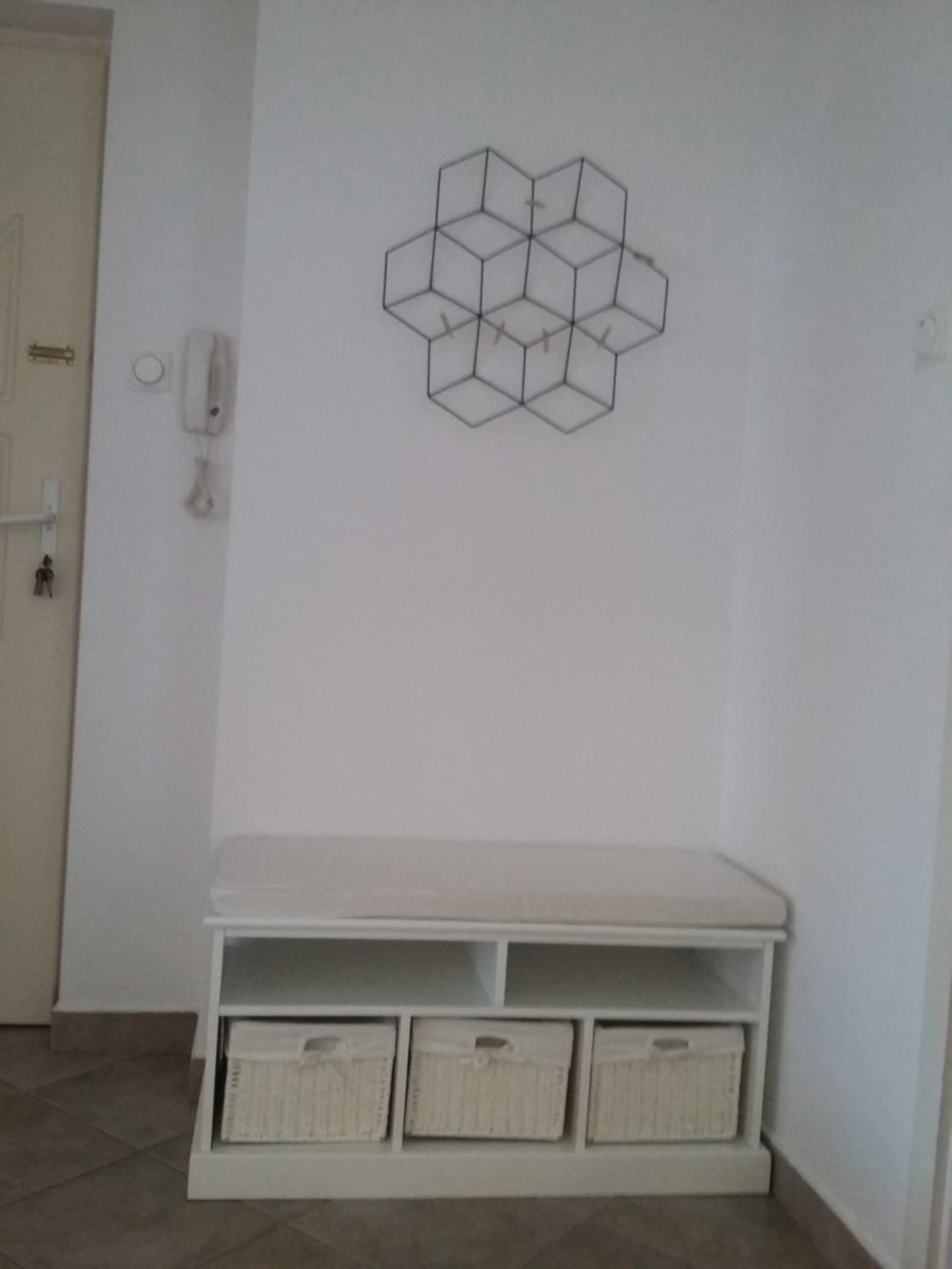Two-Bedroom Apartment - Photo 2