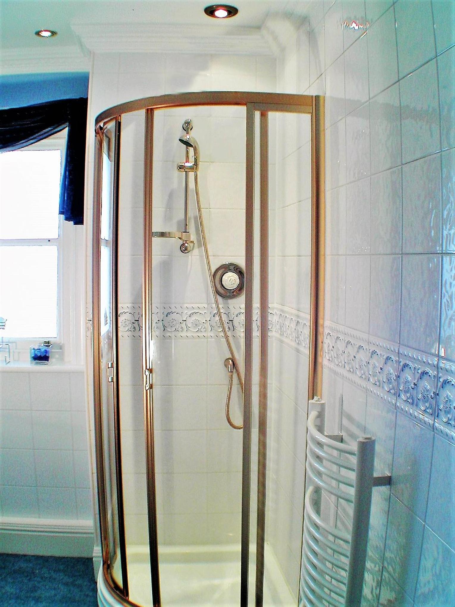 Double Room with Private External Bathroom photo 3