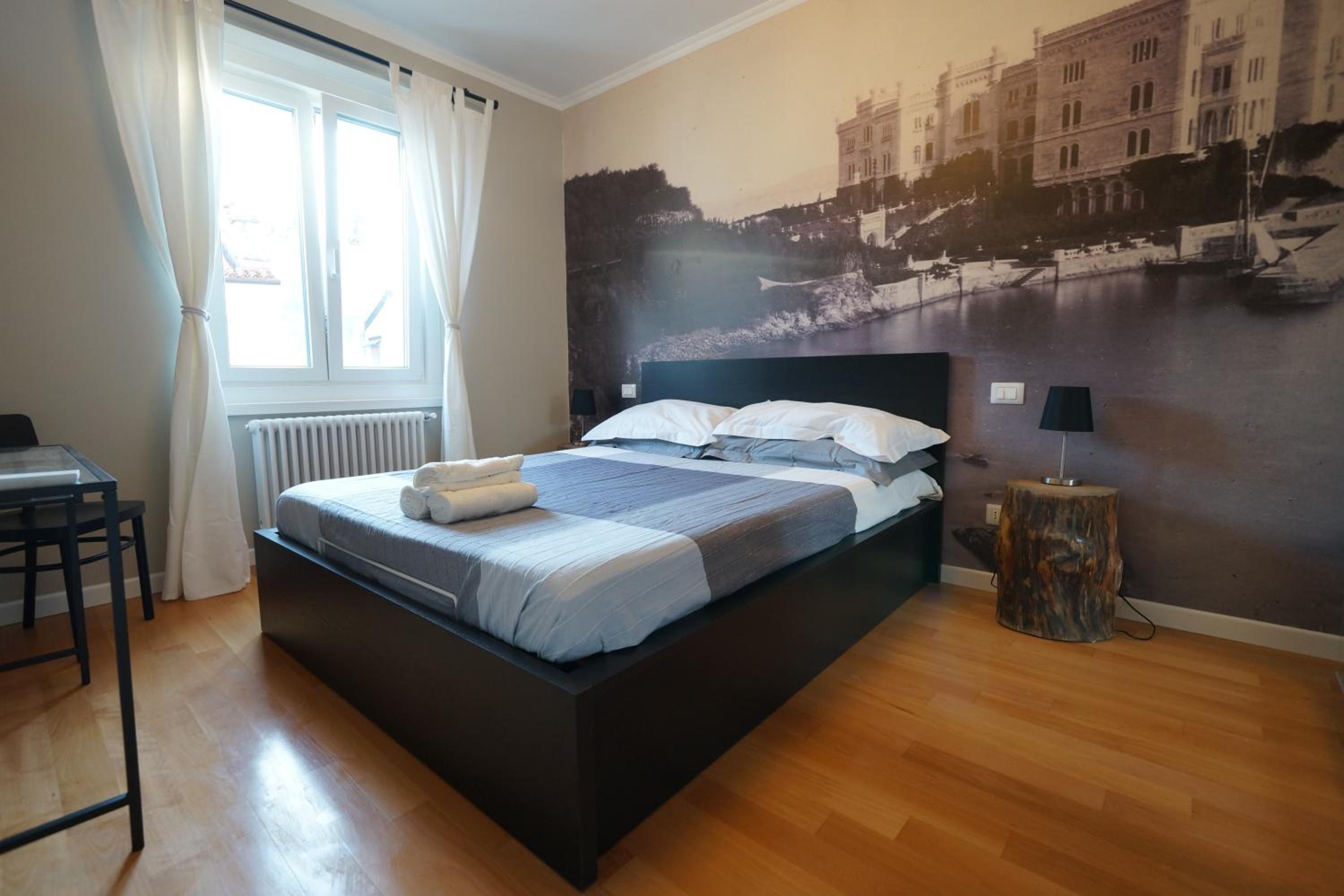 Double Room with Private Bathroom - Photo 15