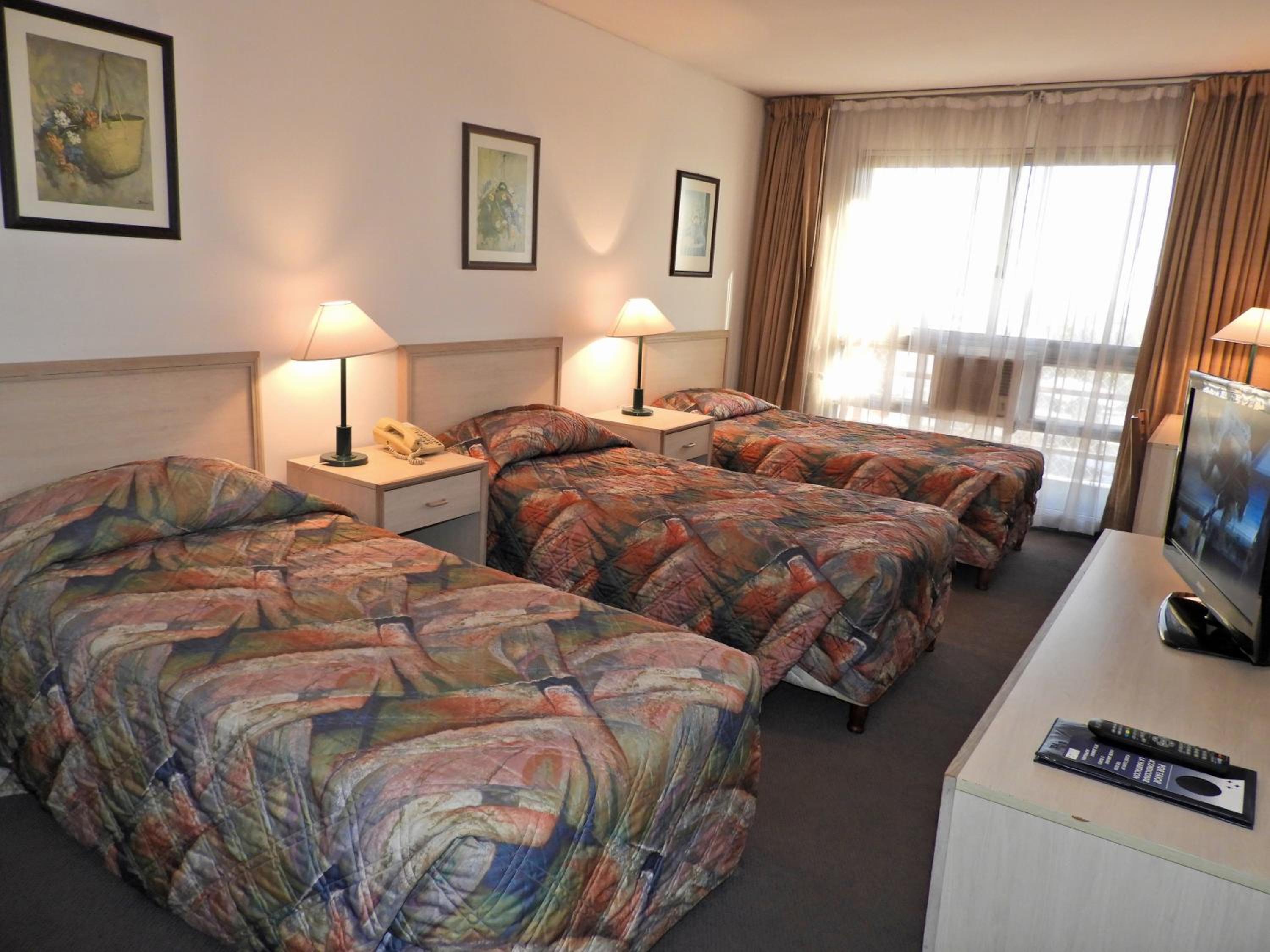 Standard Triple Room photo 3
