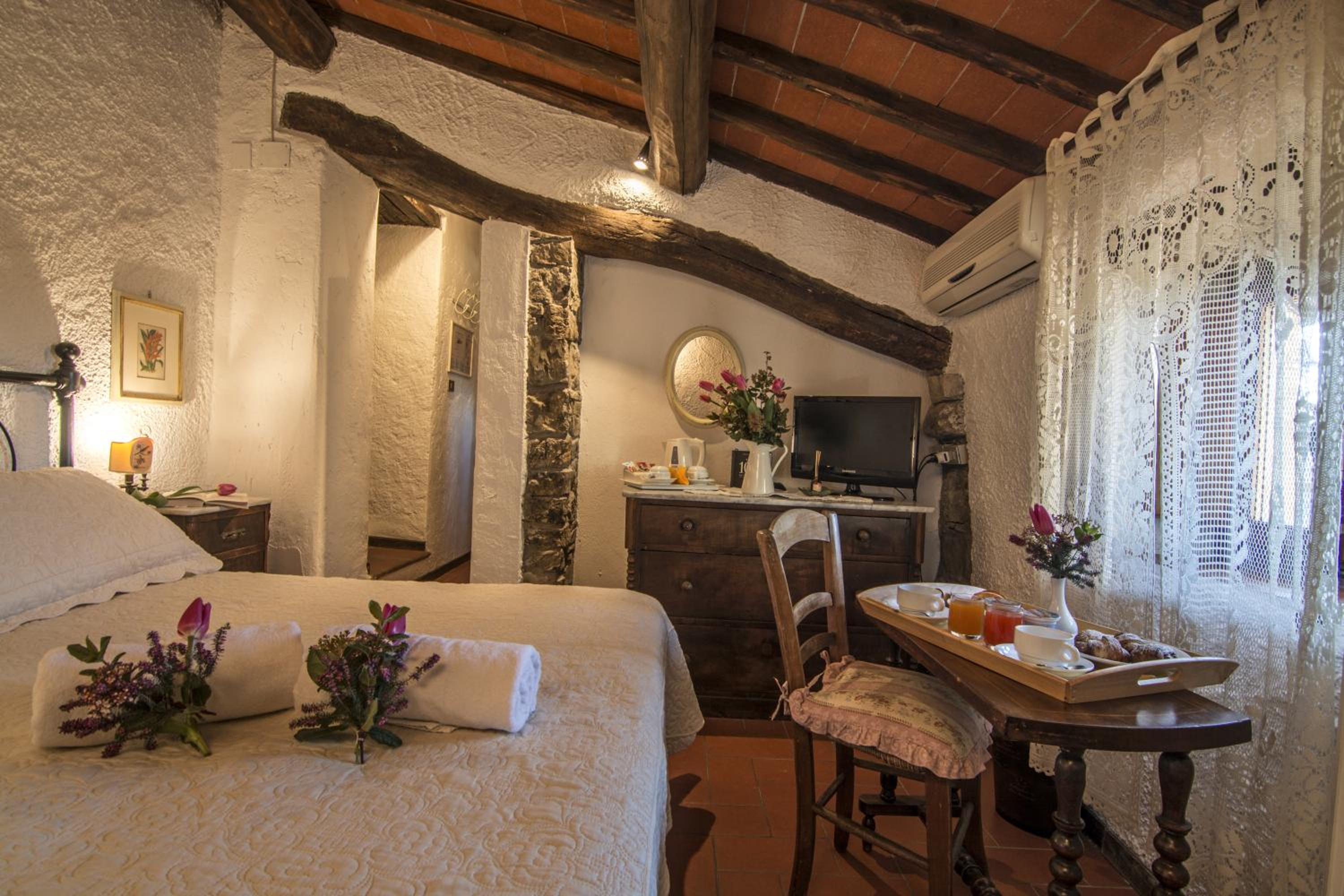 Classic Double Room - Photo 1
