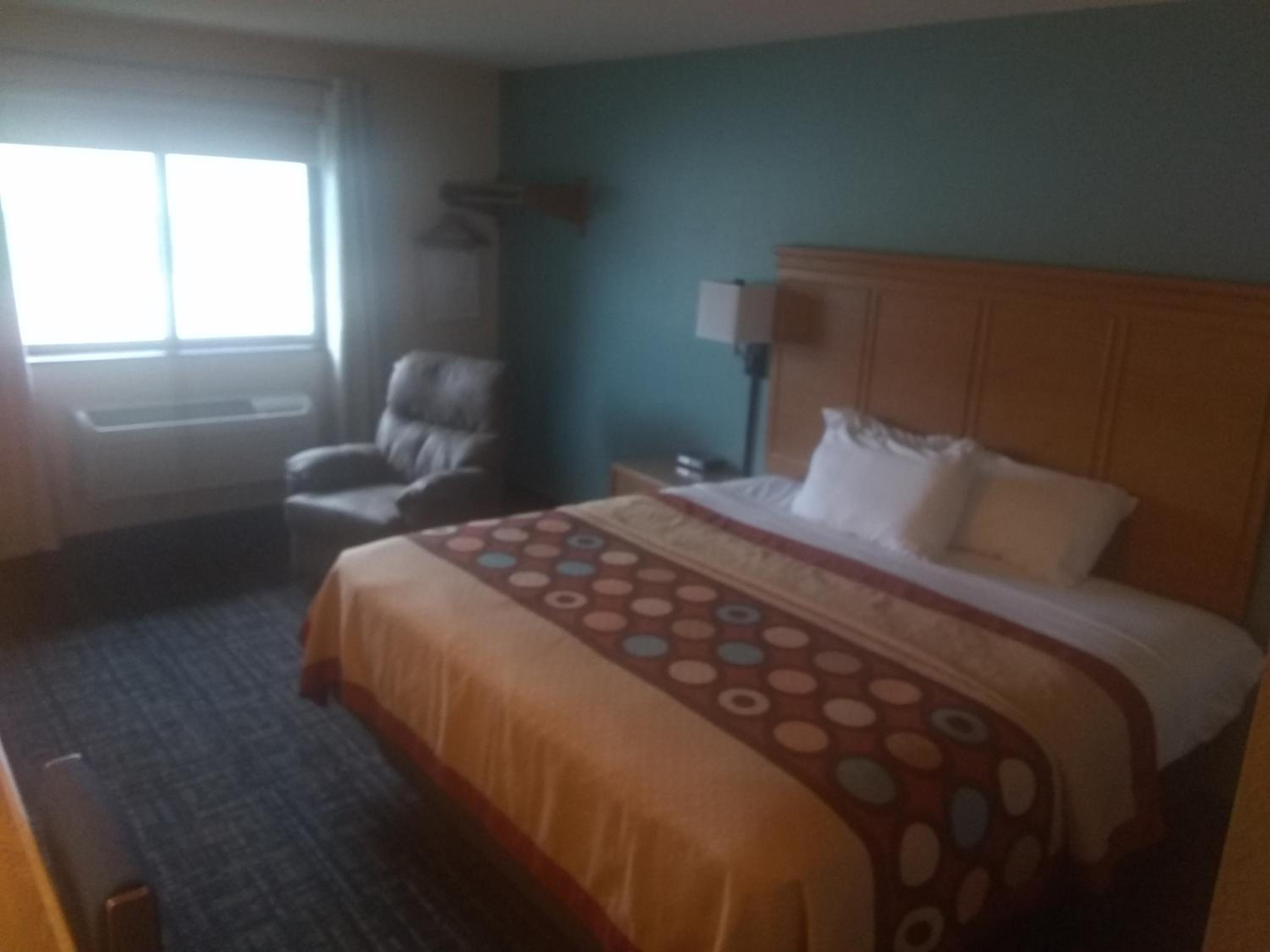 Queen Room - Disability Access/Non-Smoking - Photo 2