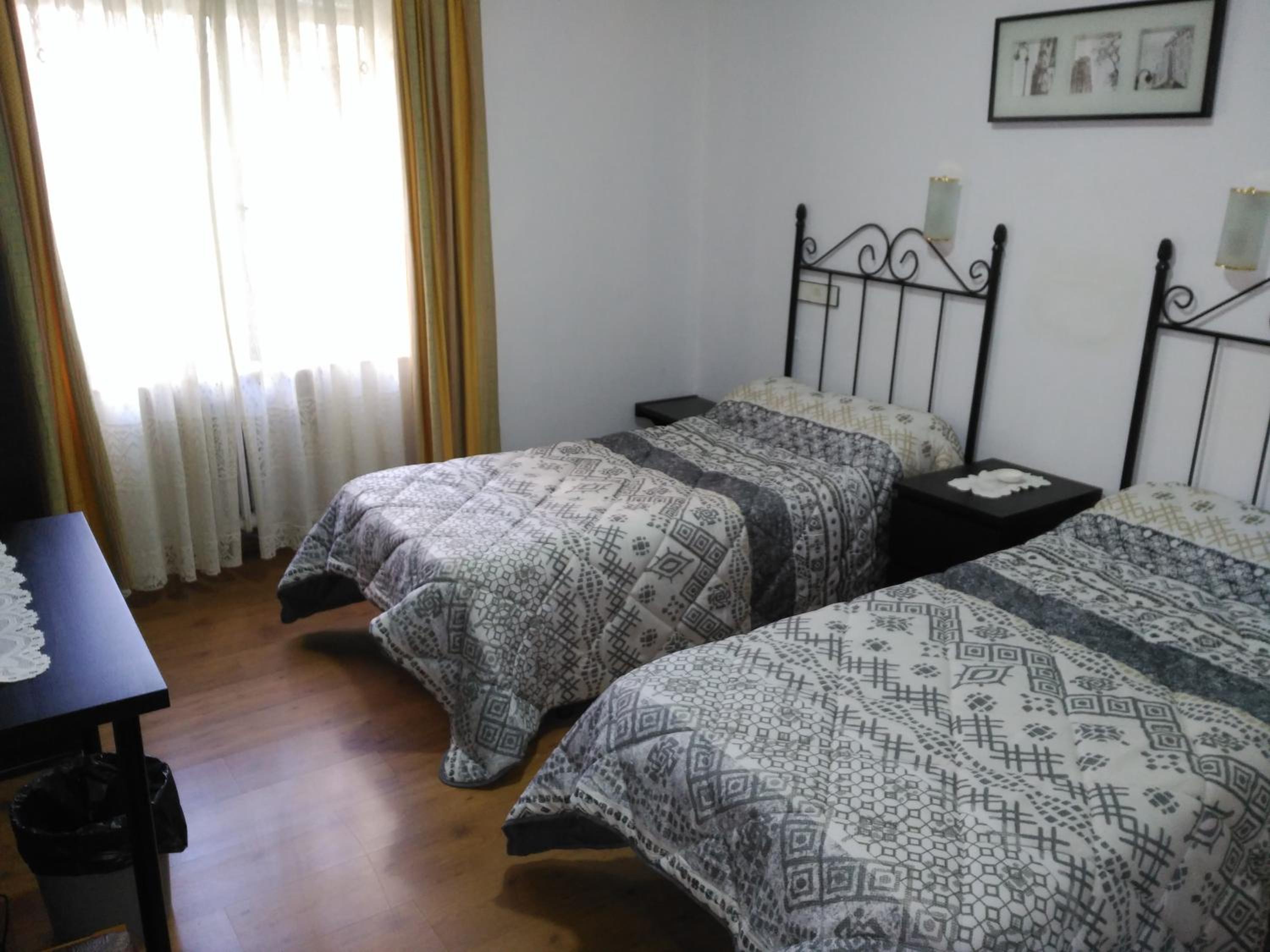 Double or Twin Room photo 2