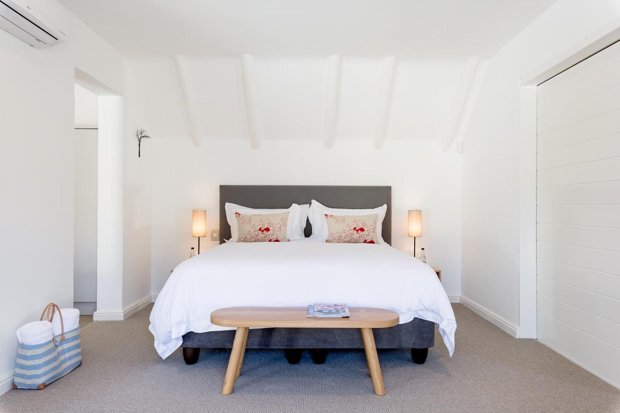 Superior Suite with Balcony - Photo 6