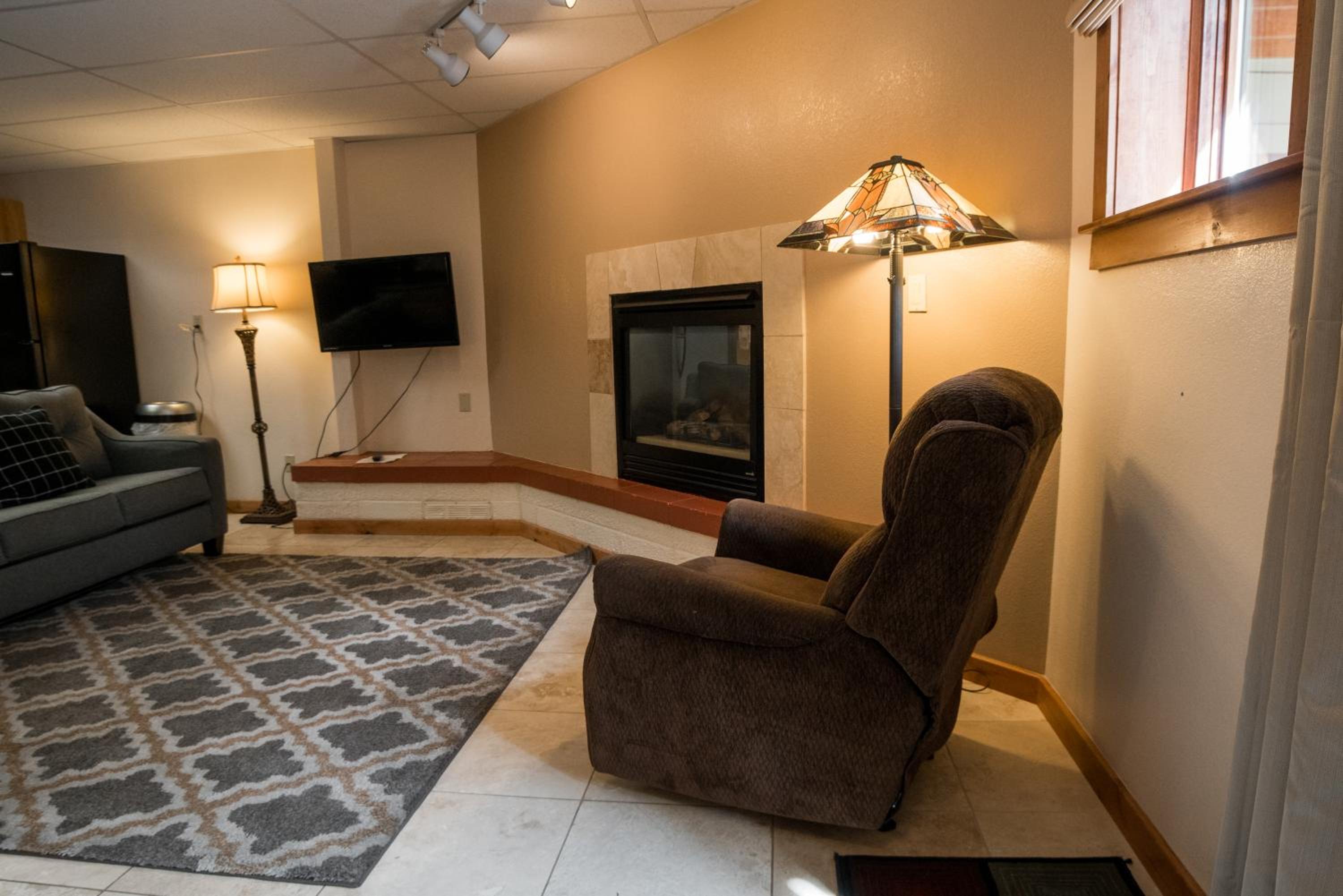Apartment - Ground Floor - Pet Friendly