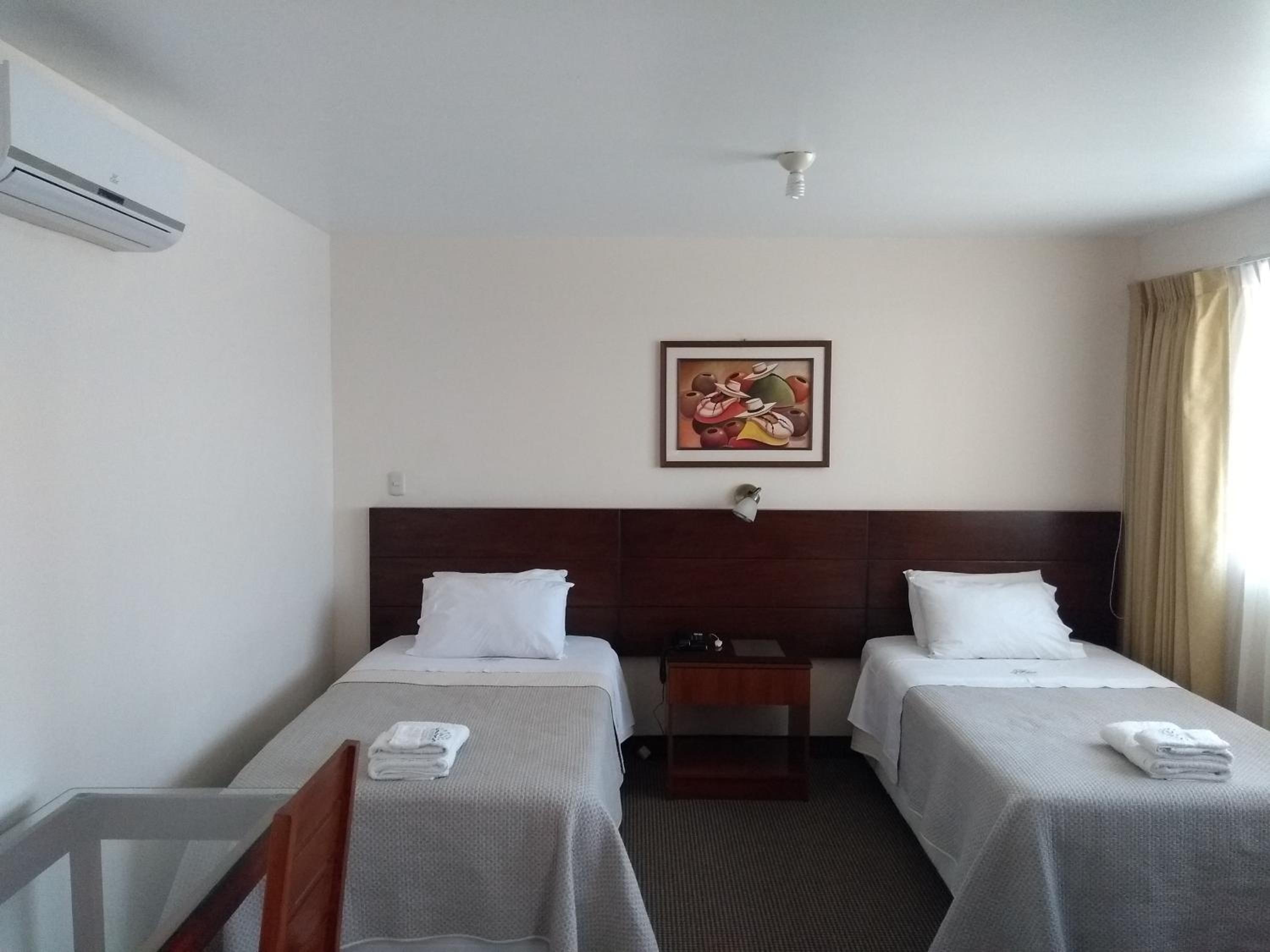 Standard Twin Room photo 3