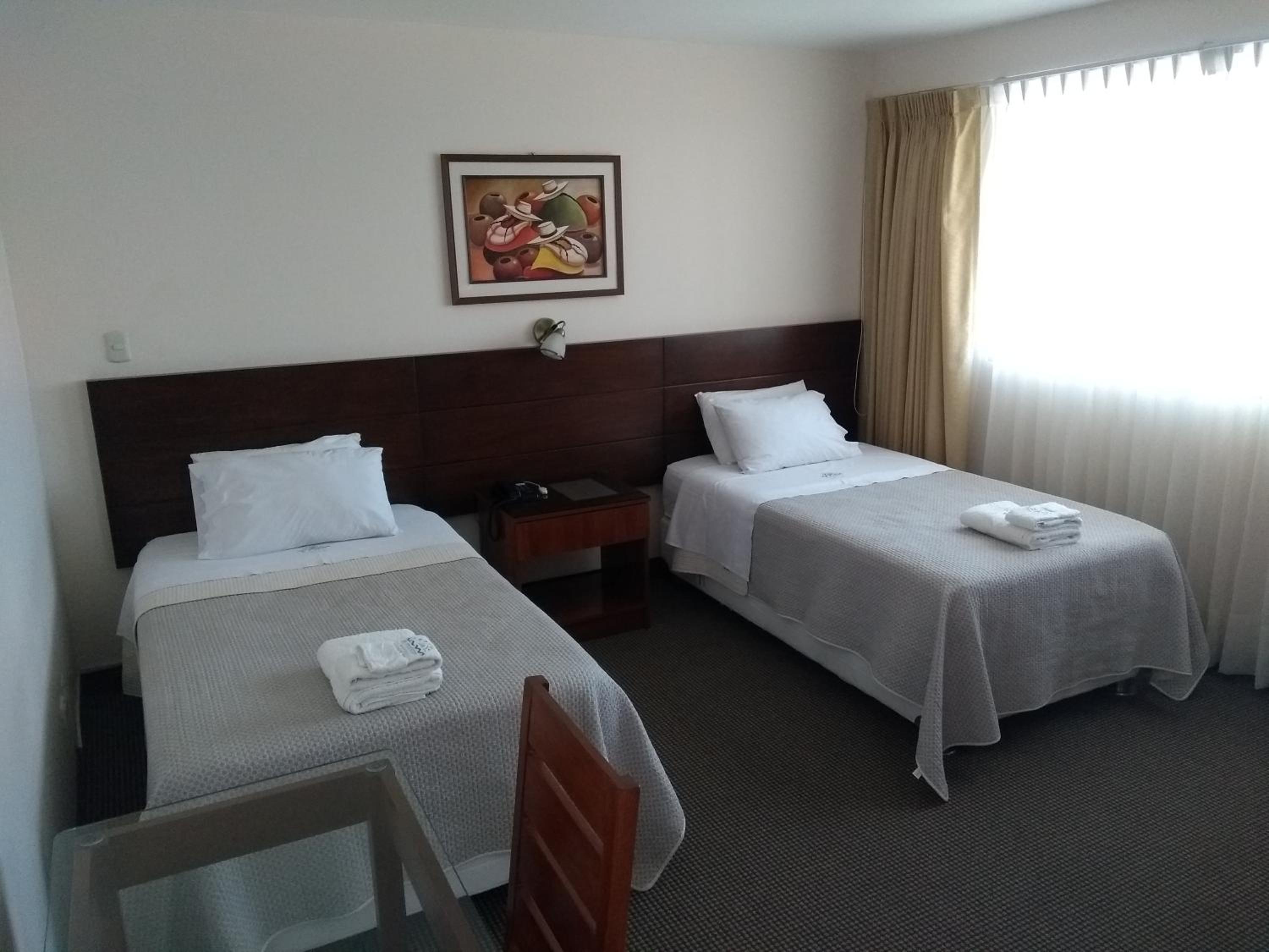 Standard Twin Room photo 2
