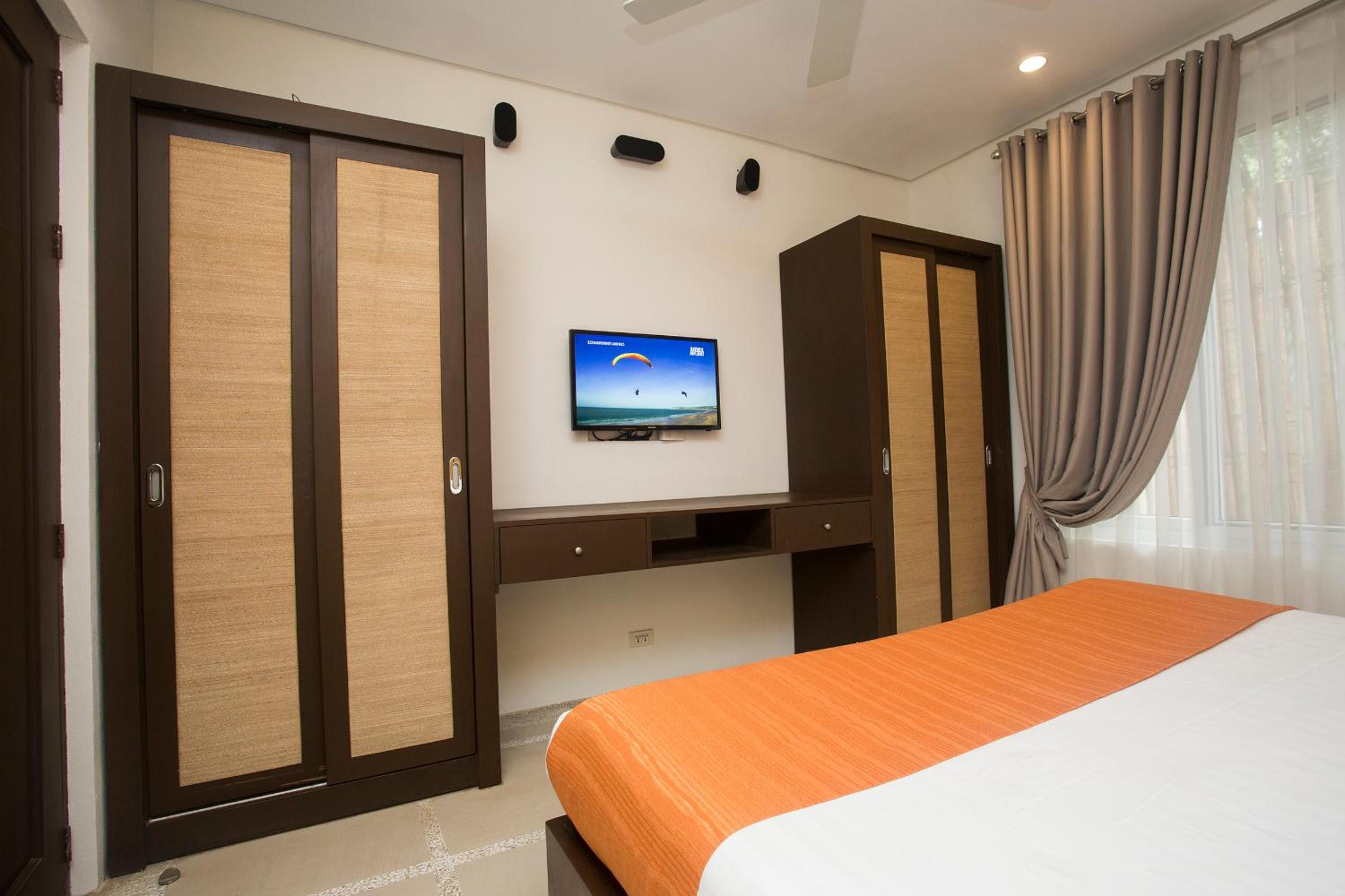 1 Bedroom Junior Suite - Photo 7