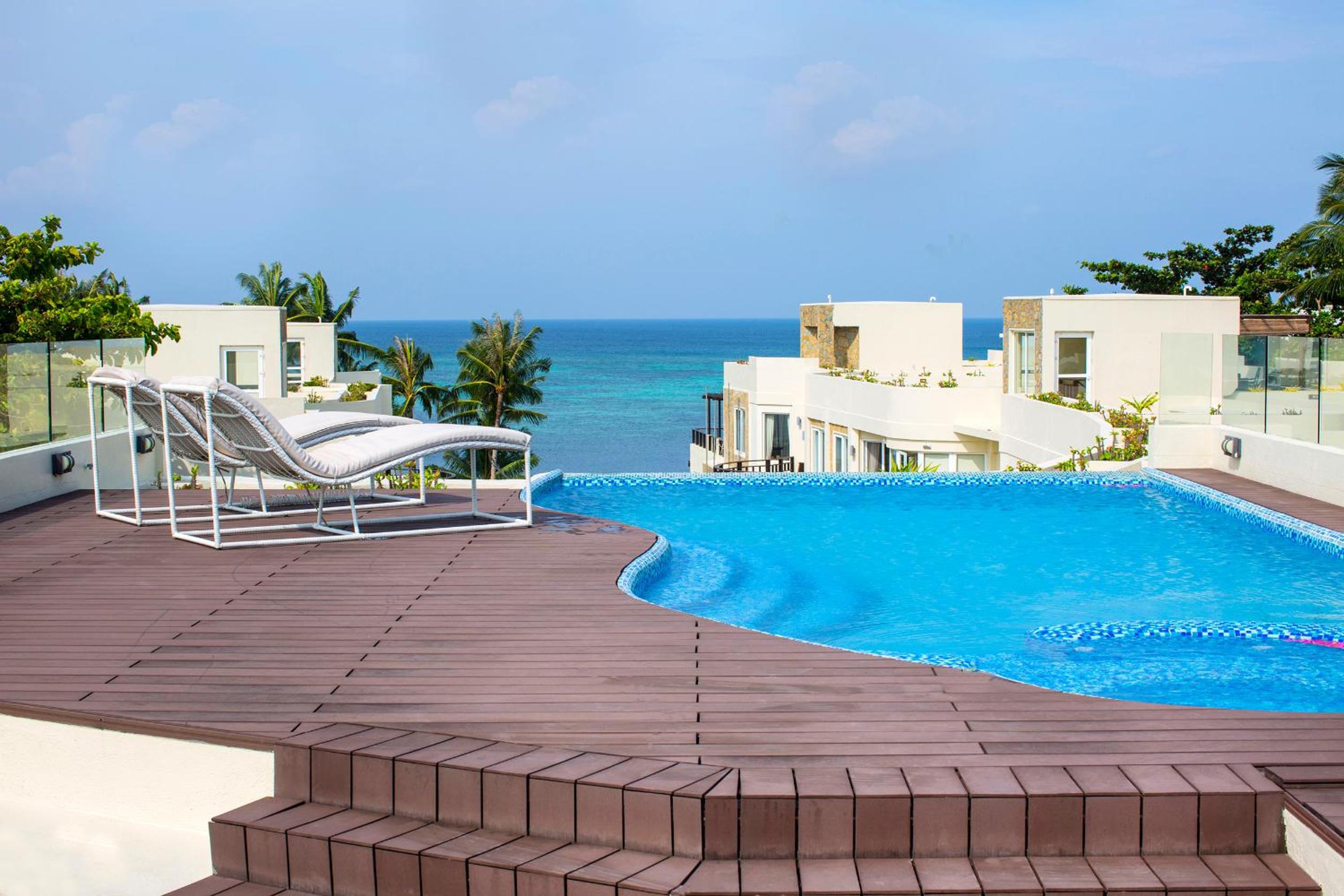 2 Bedroom Sky Suite with Private Pool - Photo 2
