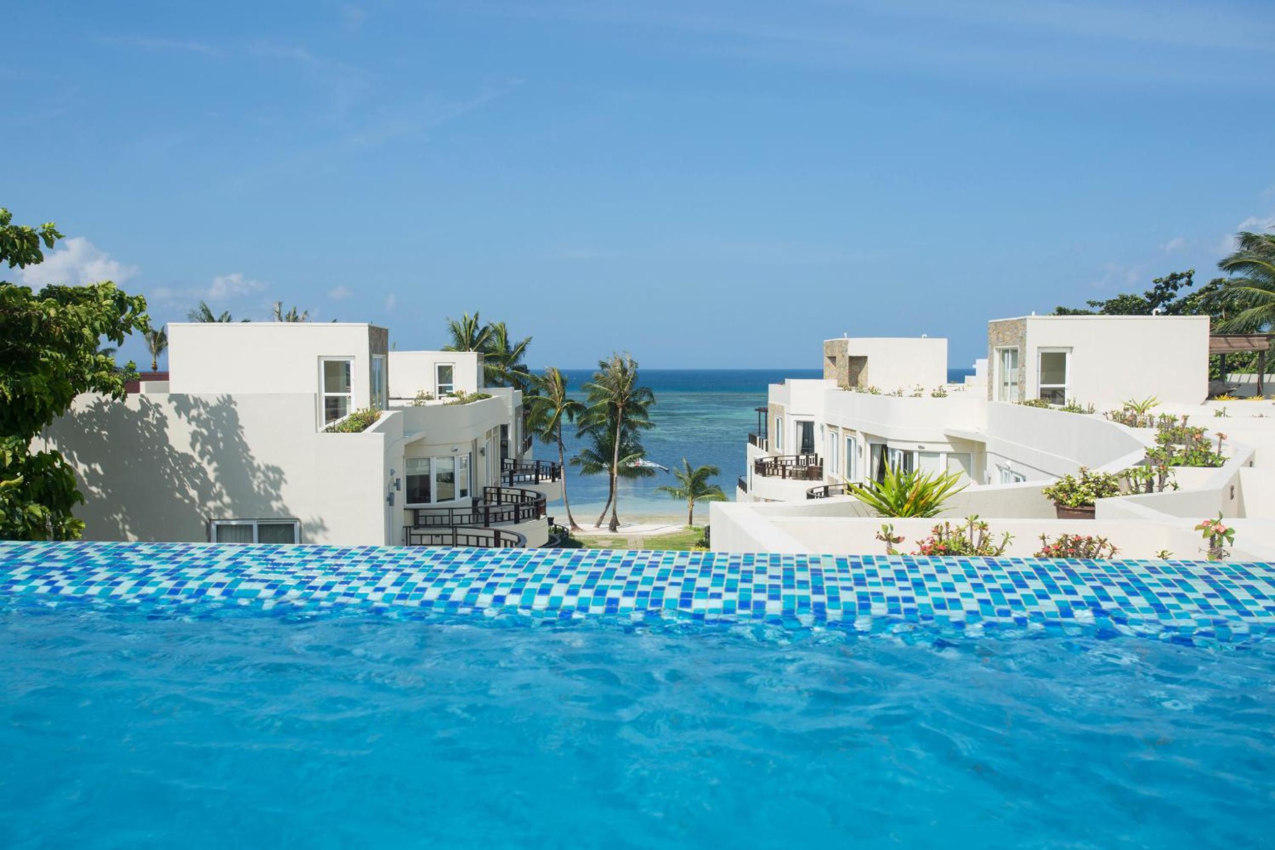 2 Bedroom Sky Suite with Private Pool - Photo 3