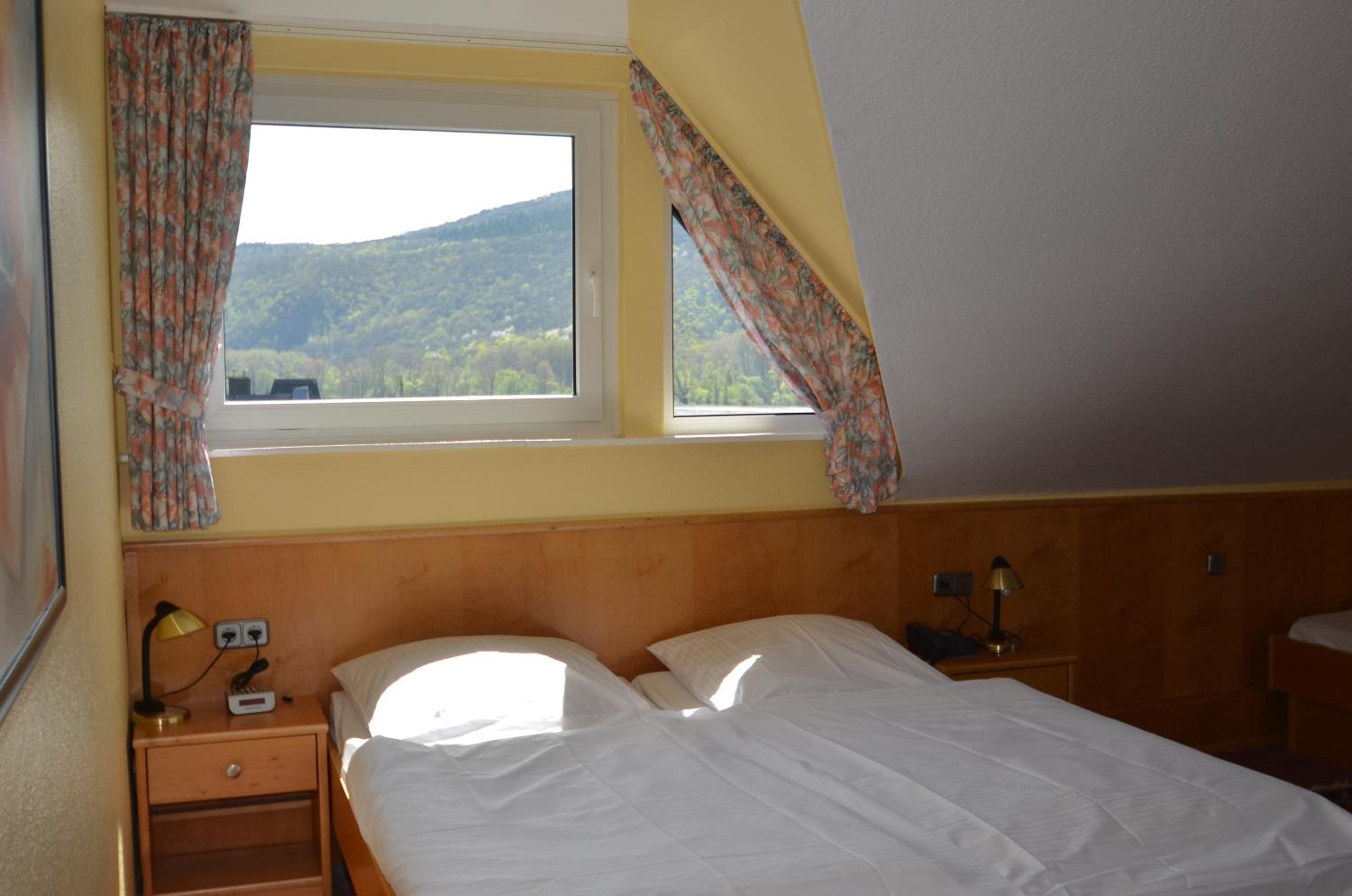 Double Room - Photo 5