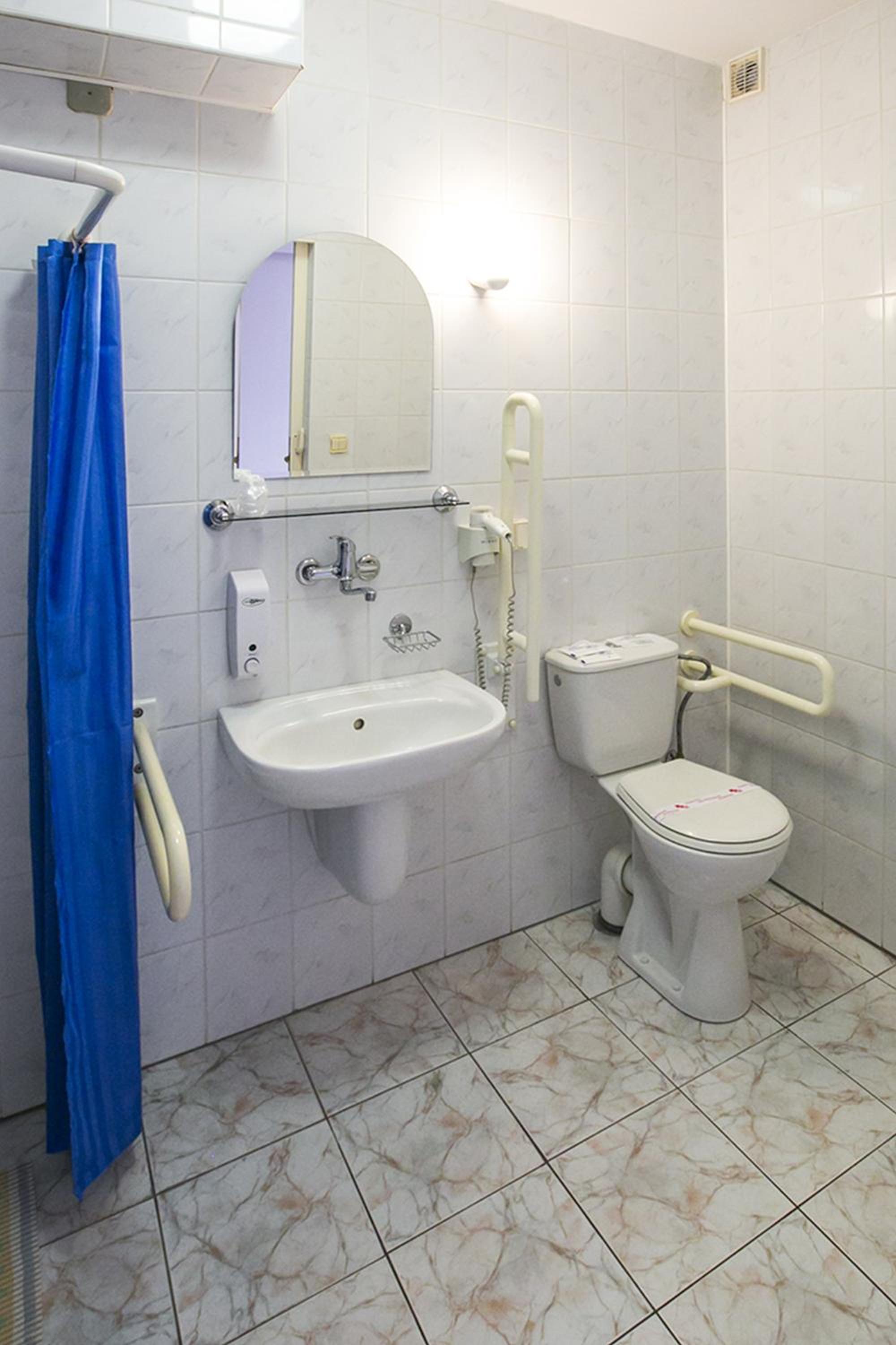 Single Room photo 2
